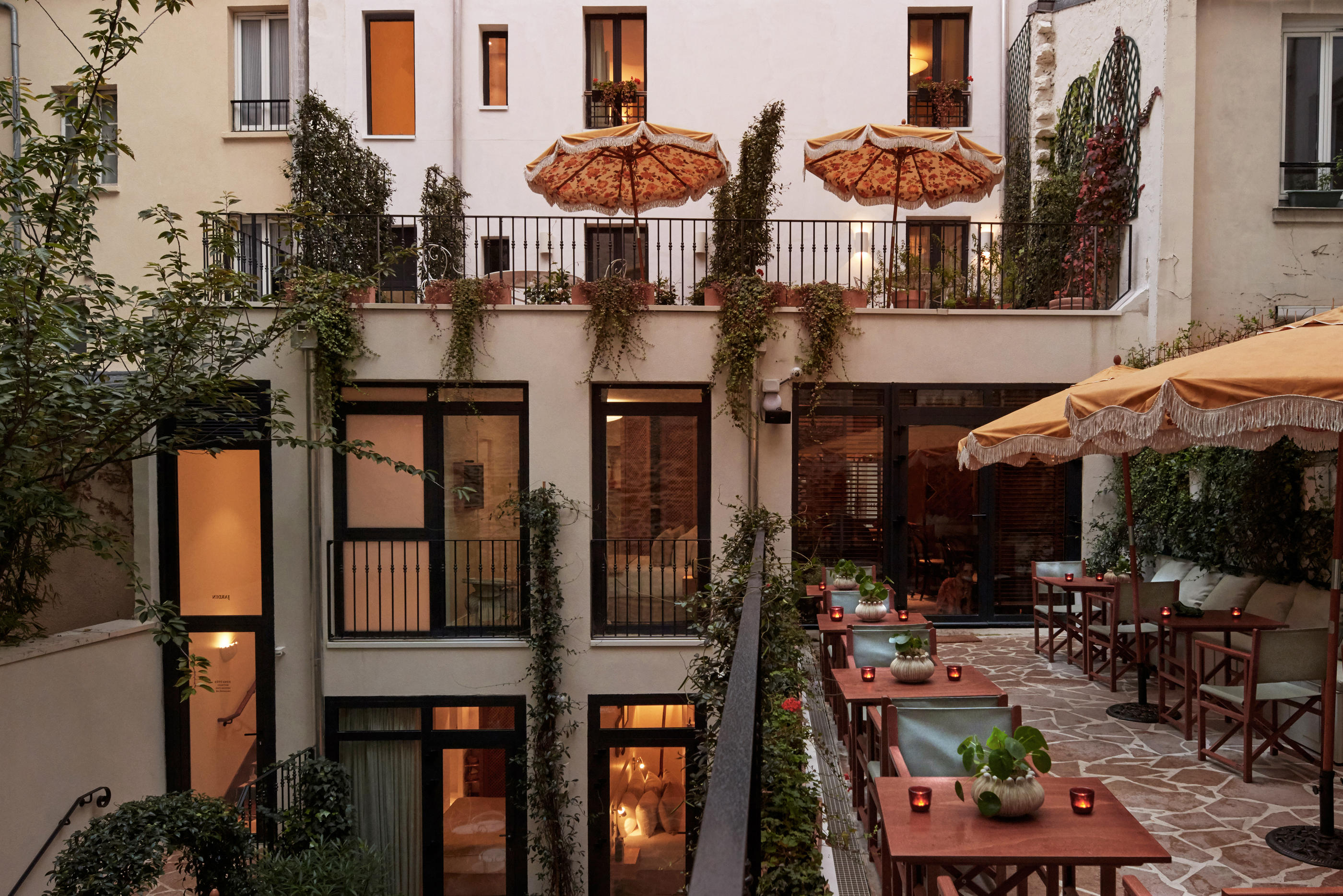 Le Café Aristide revisite les menus de bistrots parisiens en petites et grandes assiettes. Gaëlle Le Boulicaut