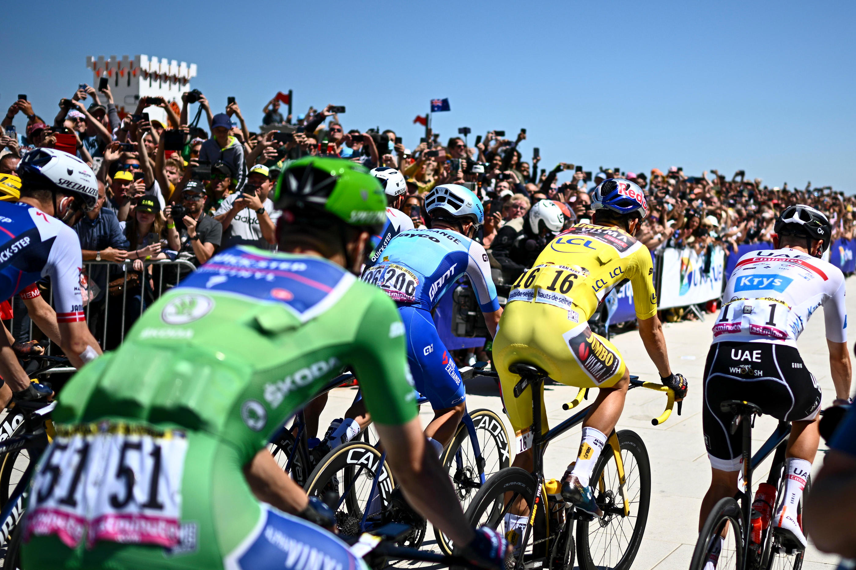 Le Tour de France 2025 passera du temps dans le Nord-Pas-de-Calais comme il l'avait fait en 2022, ici avec une étape entre Dunkerque et Calais. Icon sport