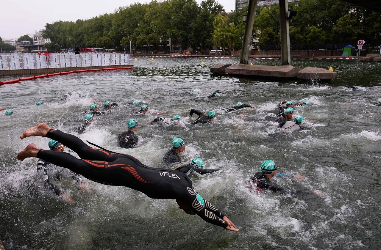 Le triathlon de Paris (ici la natation dans le bassin de la Villette) ne se tiendra pas en 2024. Icon Sport