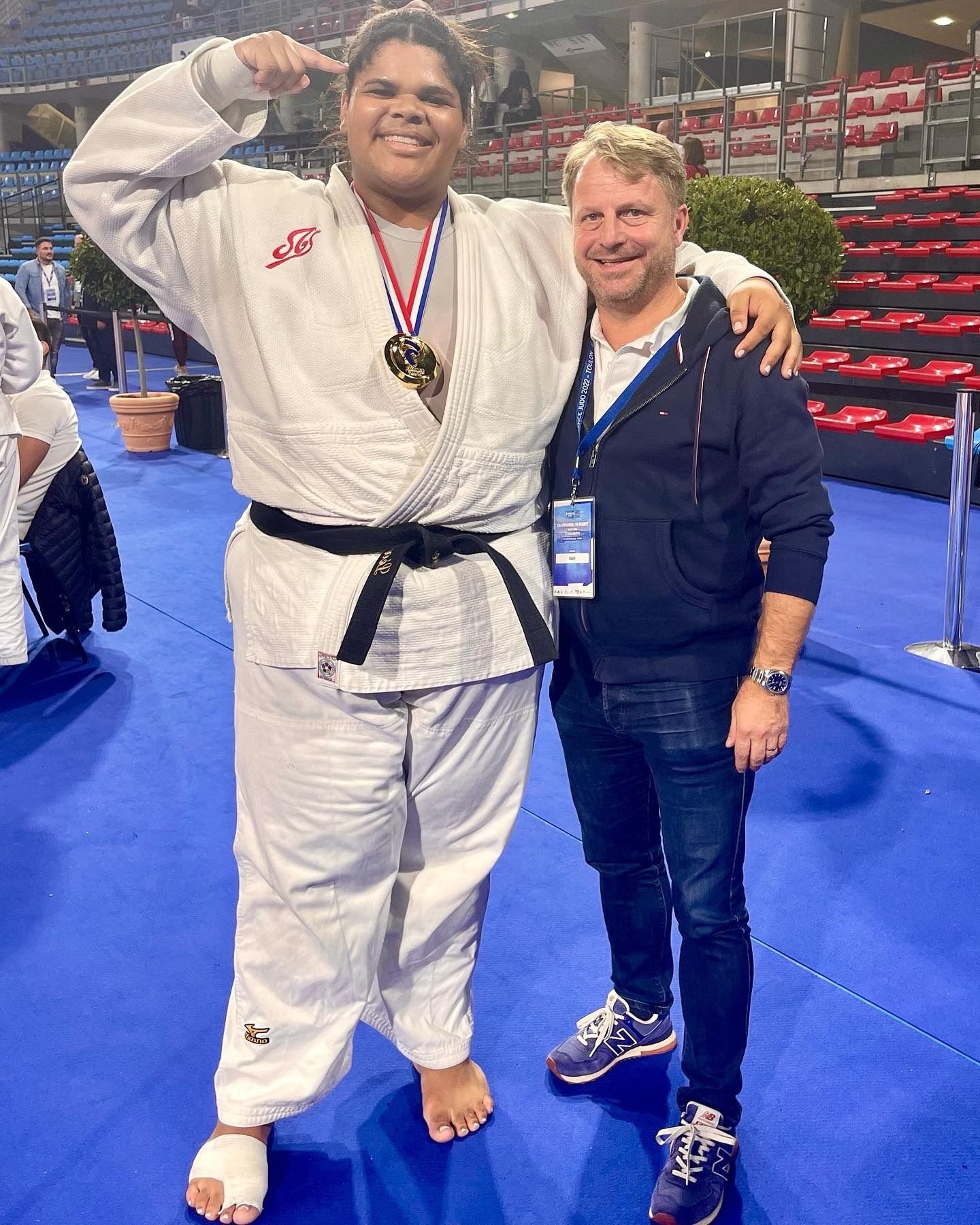 Grégory Boulicaut aux côtés à de Léa Fontaine, espoir du judo français en +78kg. Pour la jeune femme, il était important «de se faire accompagner dès le début». DR