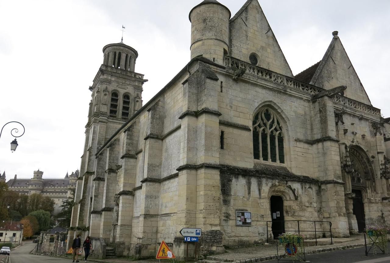 <b></b> Pierrefonds. Des travaux viennent de démarrer sur l’église Saint-Sulpice. Ils devraient s’achever dans un an.