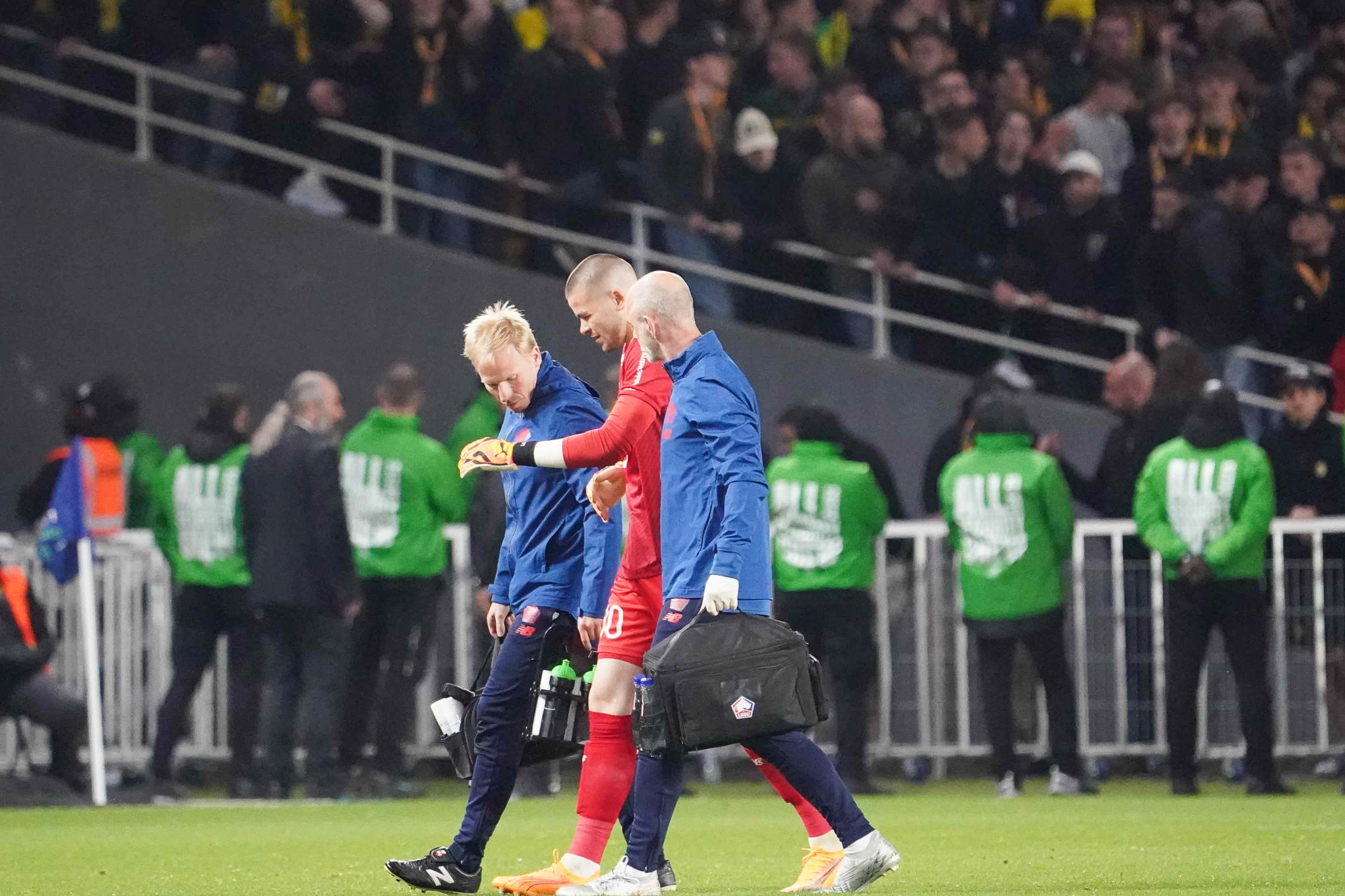 Lucas Chevalier s'est blessé, ce dimanche lors de la victoire de Lille contre Nantes en Ligue 1. Icon Sport/Eddy Lemaistre