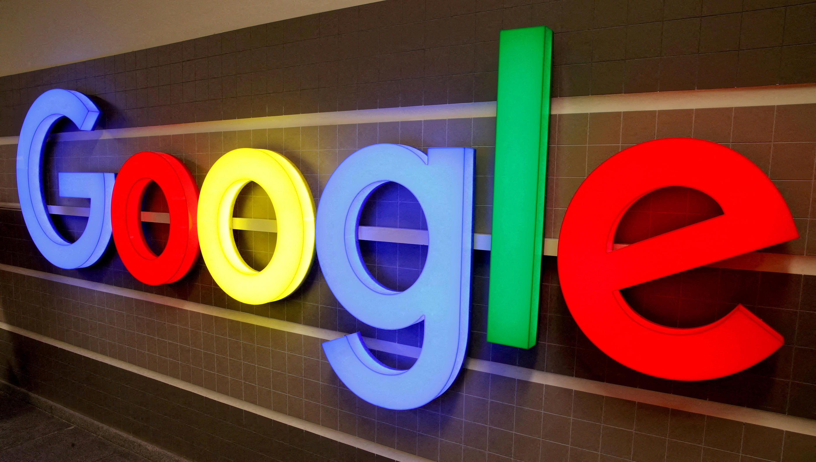 Google a fait savoir que ses équipes techniques enquêtaient pour corriger le bug informatique. Reuters/Arnd Wiegmann