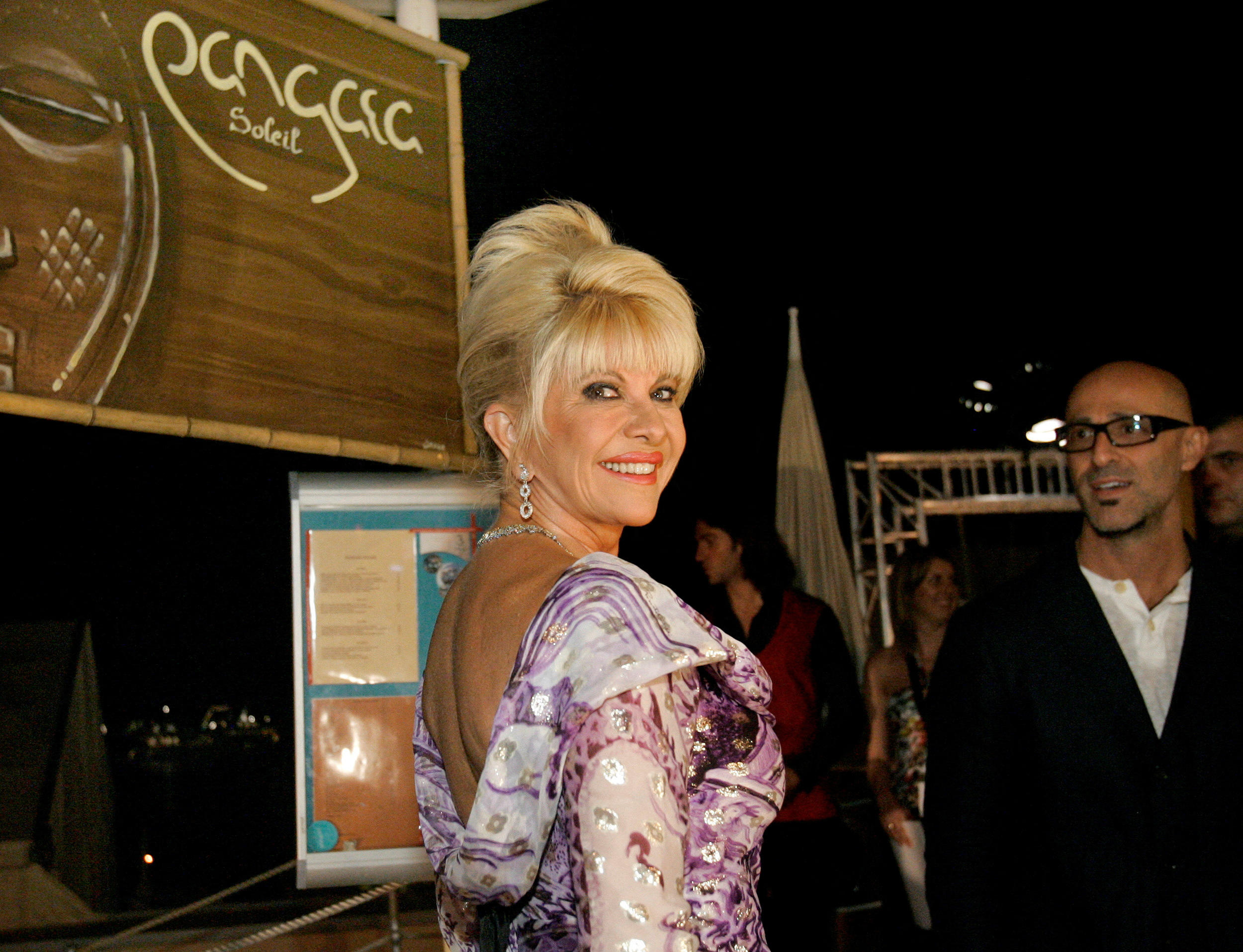 De Quoi Est Morte Ivana Trump Ivana Trump, la première épouse de Donald Trump, est morte de blessures  accidentelles - Le Parisien