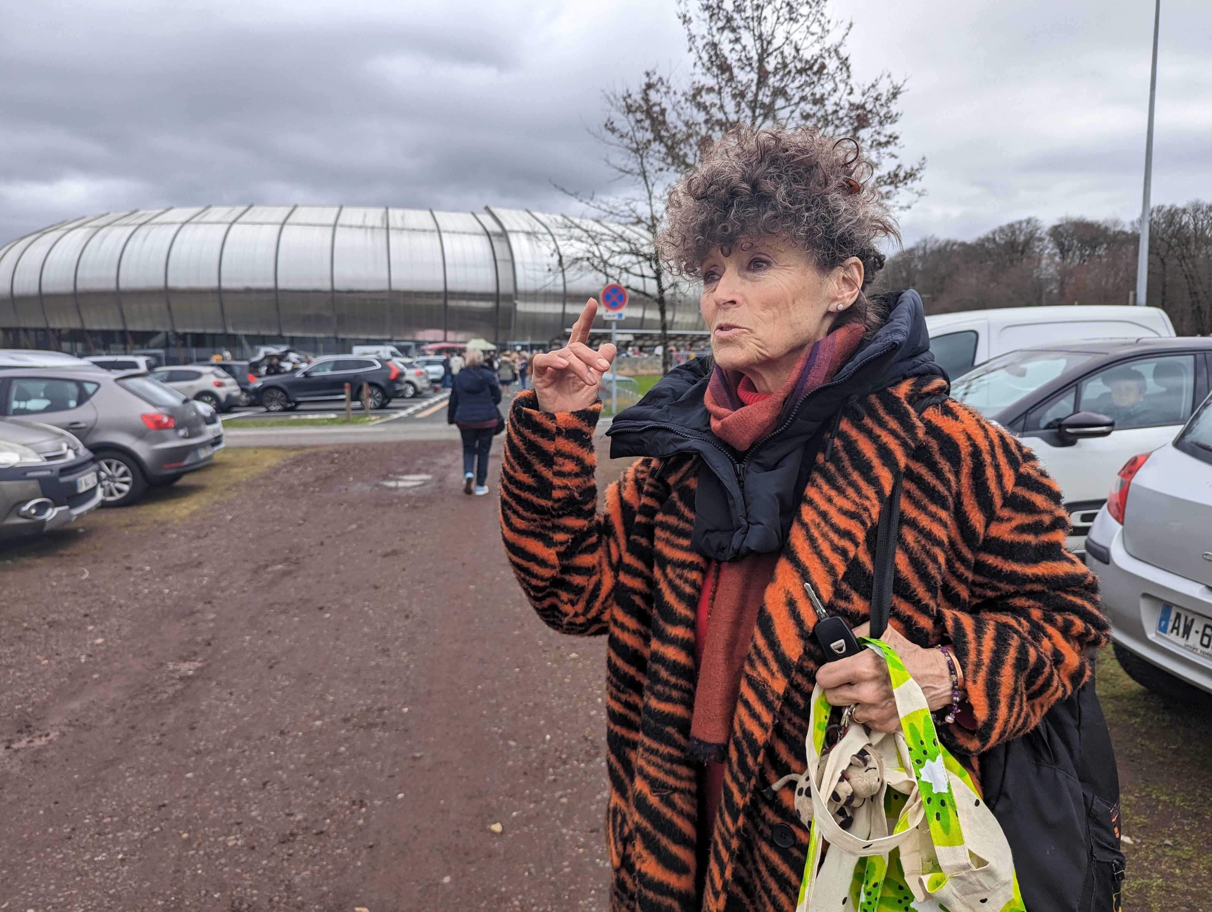 Limoges, ce samedi. Ancienne médecin psychiatre, Simone Coulonges, venue du Vaucluse, dit ressentir la présence «d'êtres d’autres planètes». LP/Franck Lagier