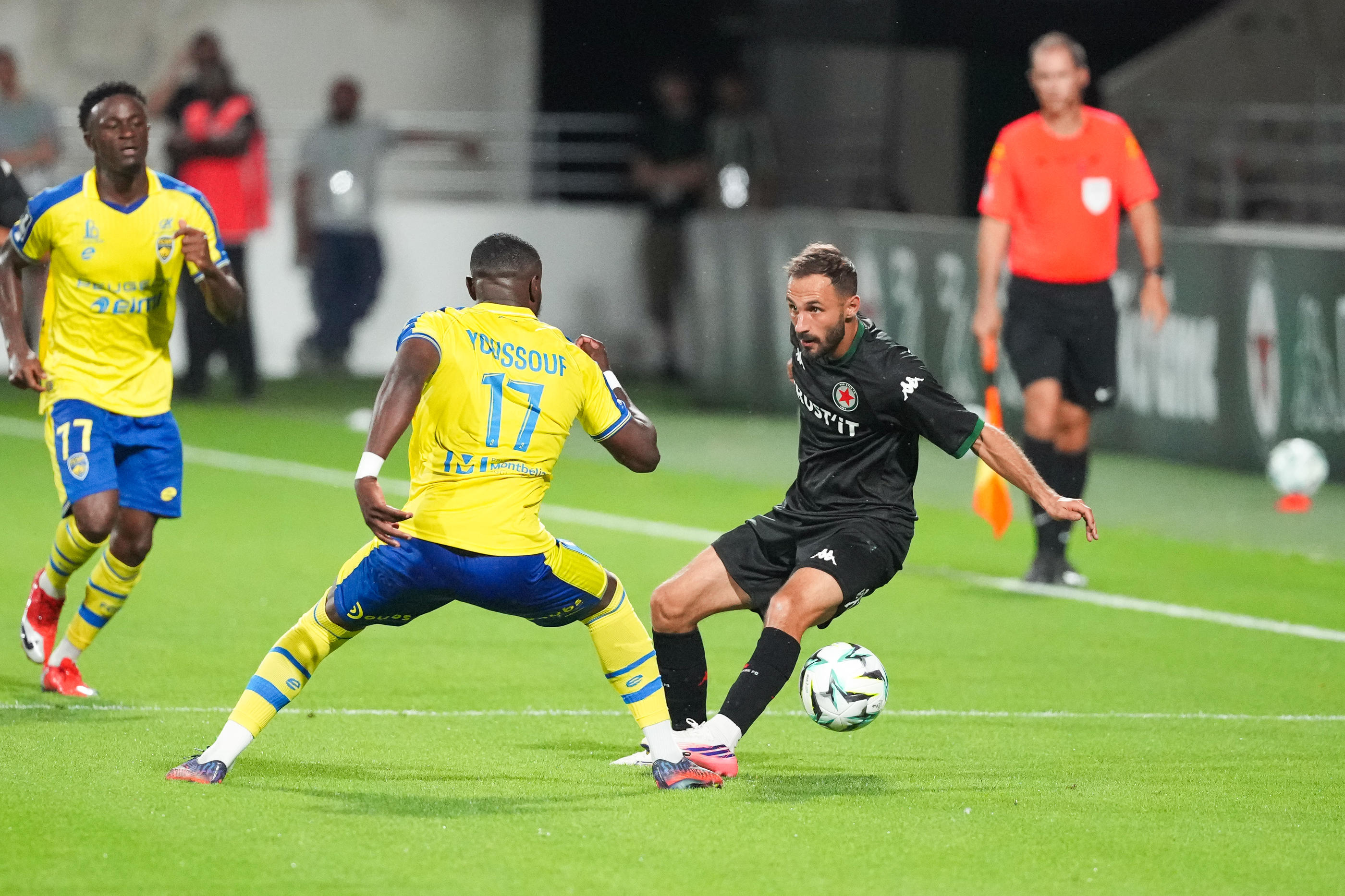 Red Star - Sochaux (0-0) : des Audoniens dominateurs mais sans solution pour leur première à domicile en Ligue 2 - Le Parisien Red Star - Sochaux (0-0) : des Audoniens dominateurs mais sans solution pour leur première à domicile en Ligue 2 - Le Parisien
