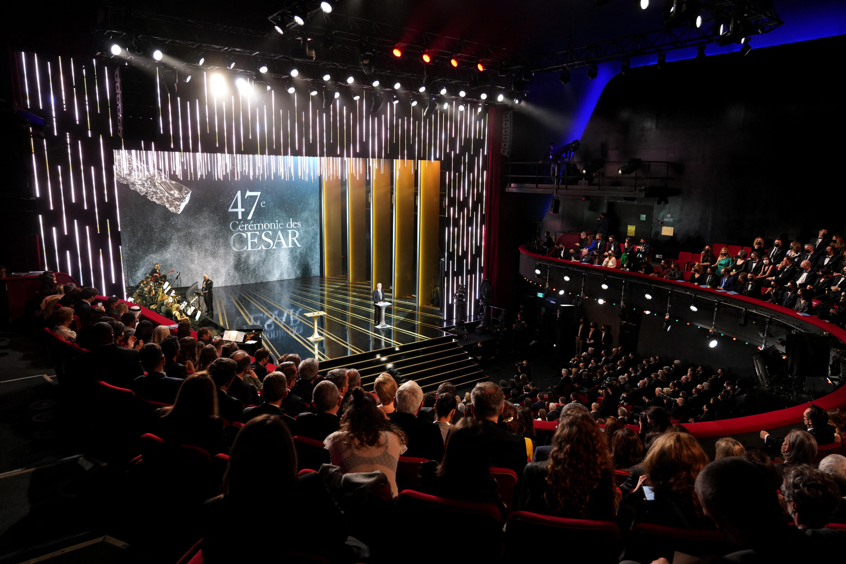 Selon nos informations, huit artistes ou duos devraient se relayer à la présentation de la cérémonie, le 24 février 2023 à l’Olympia. Getty Images via AFP/François Durand