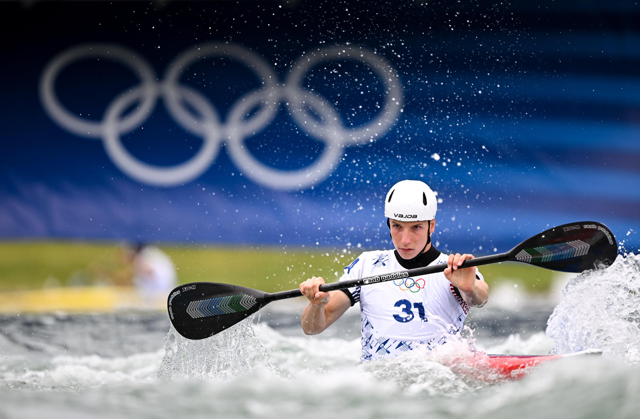 Ici Titouan Castryck, qui représentera la France en canoë slalom. Les Bleus partent avec un avantage en connaissant parfaitement le bassin de Vaires-sur-Marne (Seine-et-Marne). Photo by Stephen McCarthy/Sportsfile