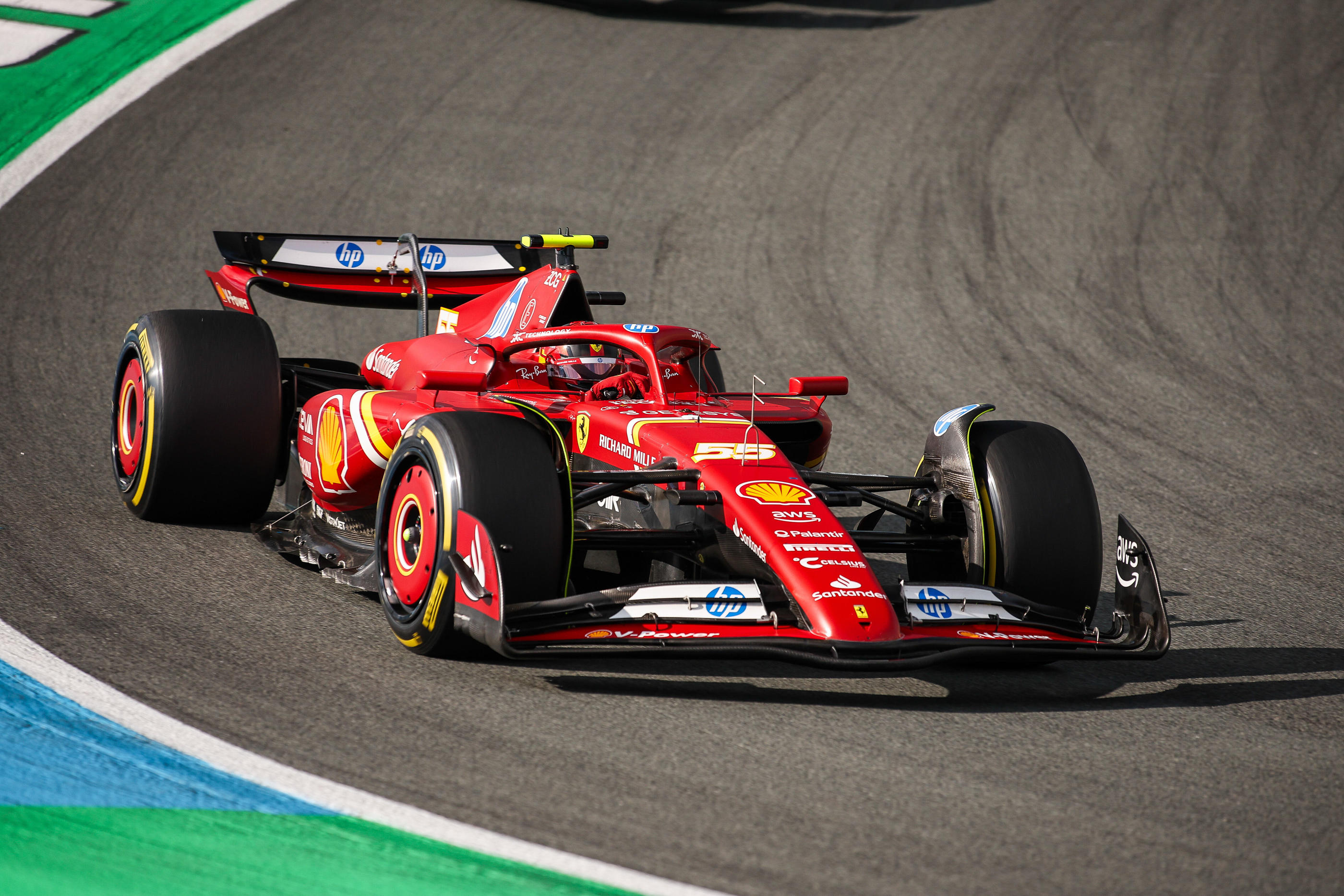 Après sa pole l'année dernière, Carlos Sainz voudra faire aussi bien pour son dernier Grand Prix d'Italie sous les couleurs de la Scuderia Ferrari. Icon Sport