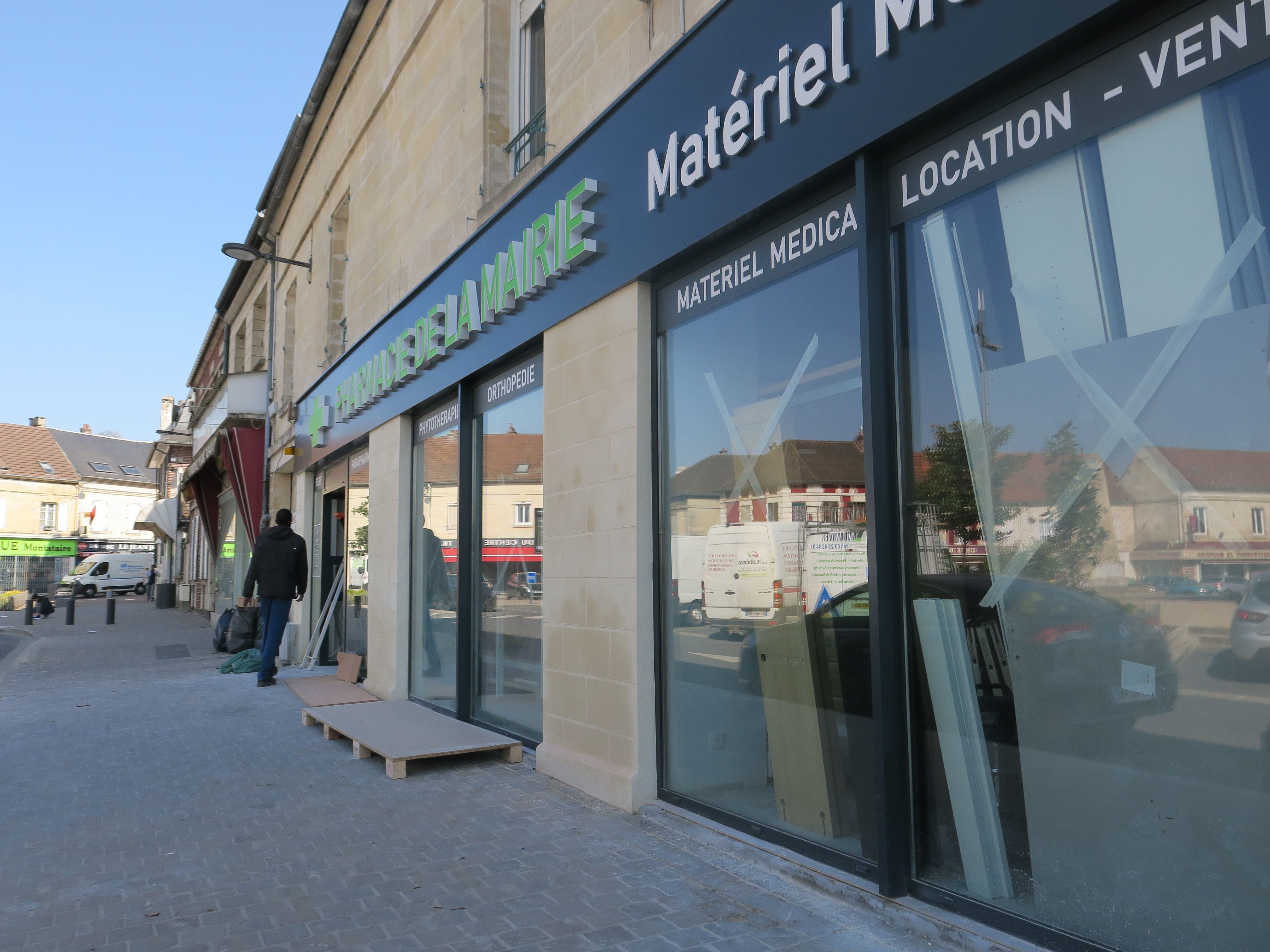 Montataire, ce lundi. La pharmacie de la mairie sera l'une des deux nouvelles officines de la ville, avec celle installée dans le centre Leclerc. LP/S.G.