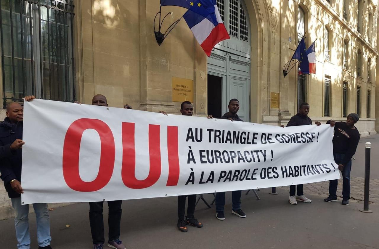 <b></b> Le collectif des Vrais gens, qui défend le projet EuropaCity, reçu au ministère de la Transition écologique et solidaire à Paris.