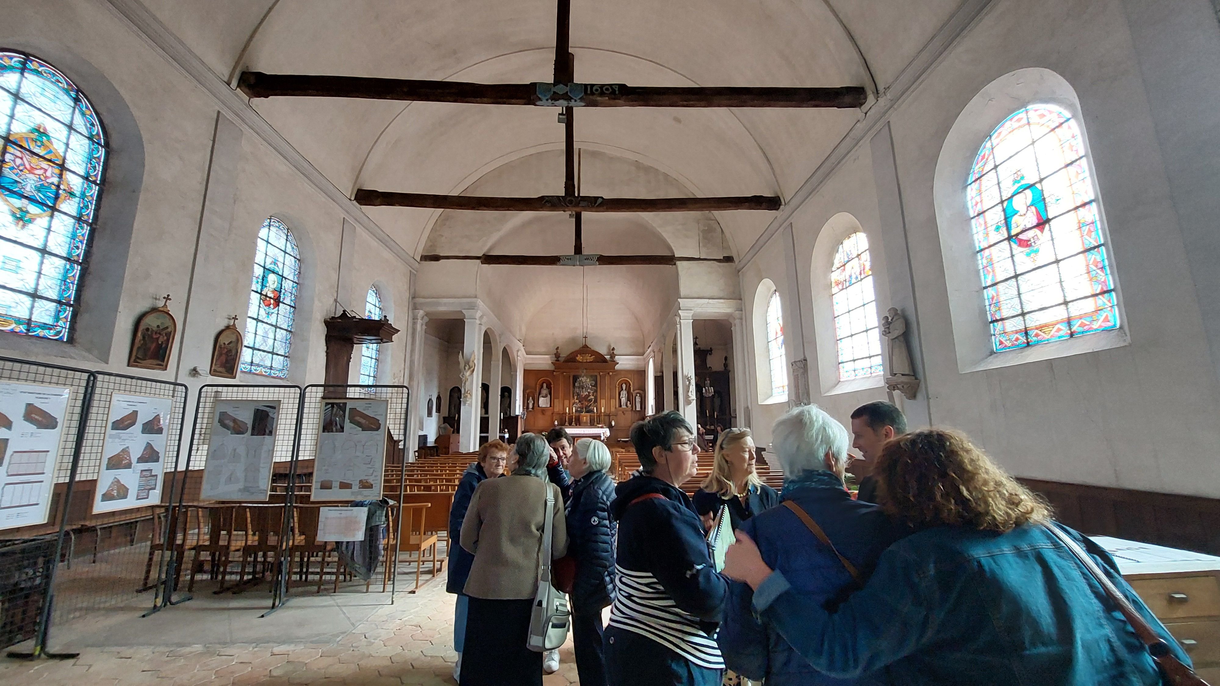 L'église de Longnes a été entièrement rénovée par des ouvriers spécialisés. Elle a pu rouvrir ce week-end après 4 ans de fermeture. LP/Mehdi Gherdane