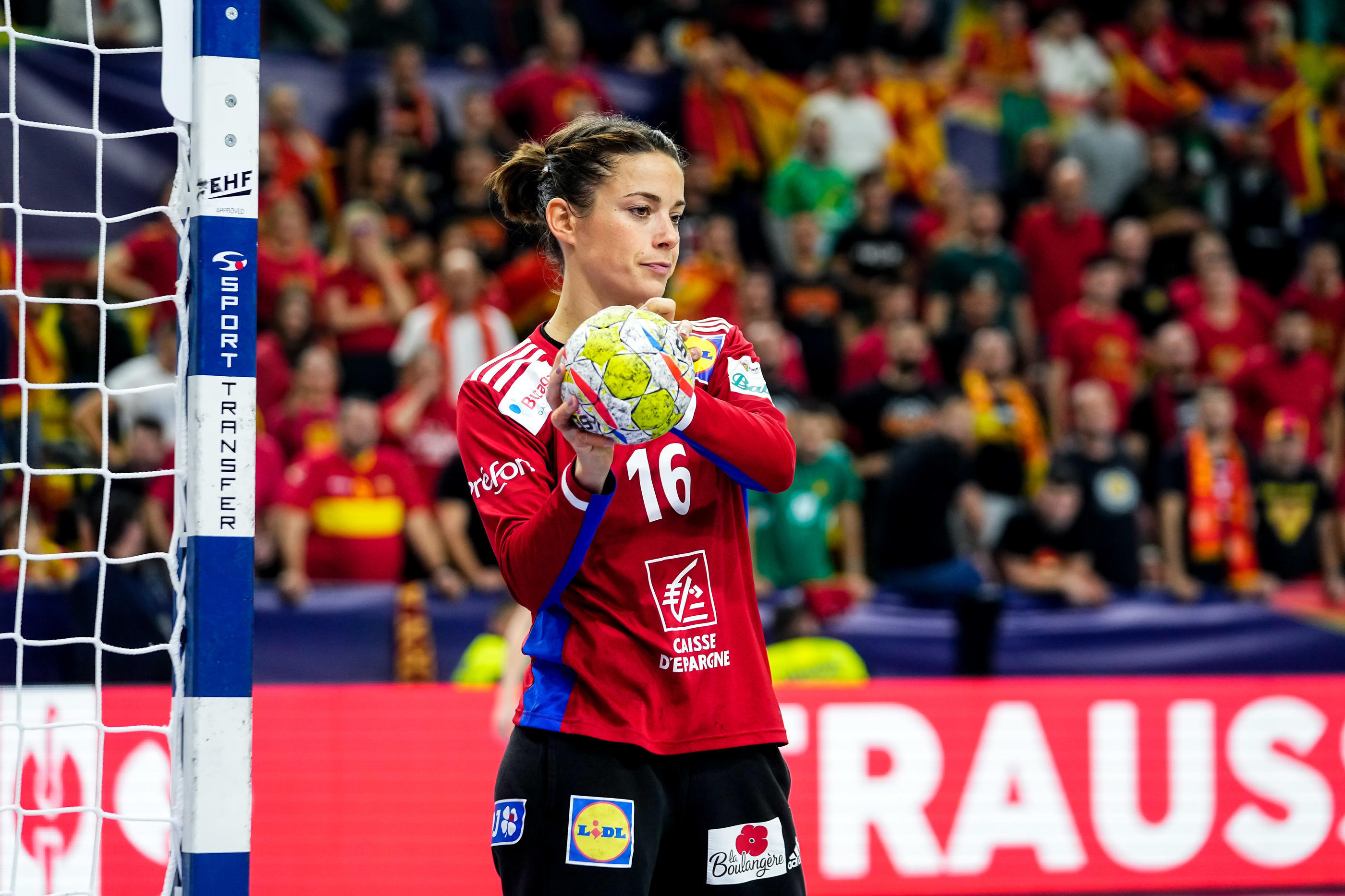 Cleopatre Darleux, ici en novembre 2022 lors de l'Euro féminin de handball. Icon Sport/Hugo Pfeiffer