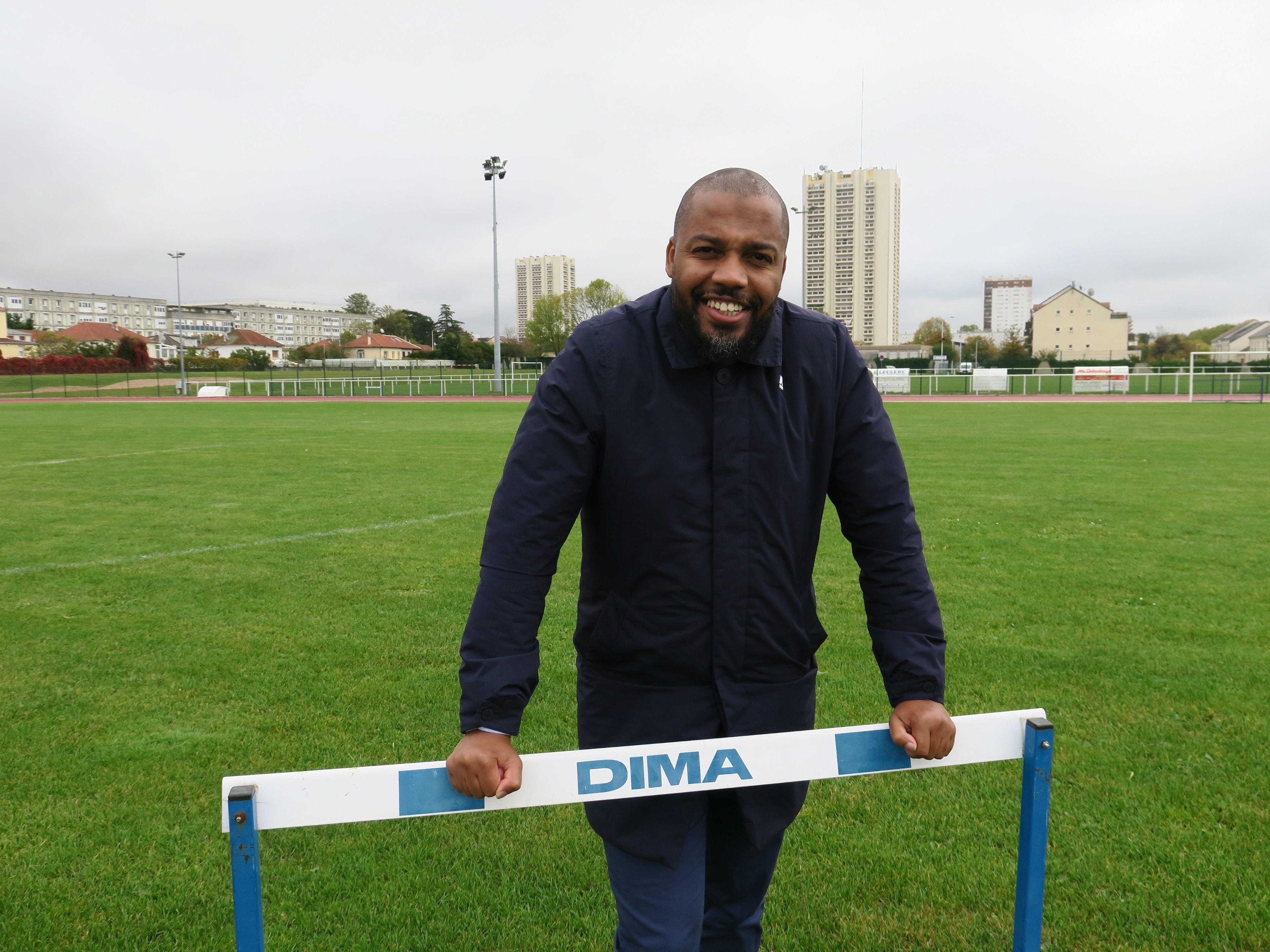 Montereau, ce mardi. «Je n’ai pas la prétention de sauver le monde mais je veux faire partie de ceux qui participent à améliorer le bien-être de cette société», résume Abdelaali El Badaoui, président de Banlieues Santé. LP/Faustine Léo