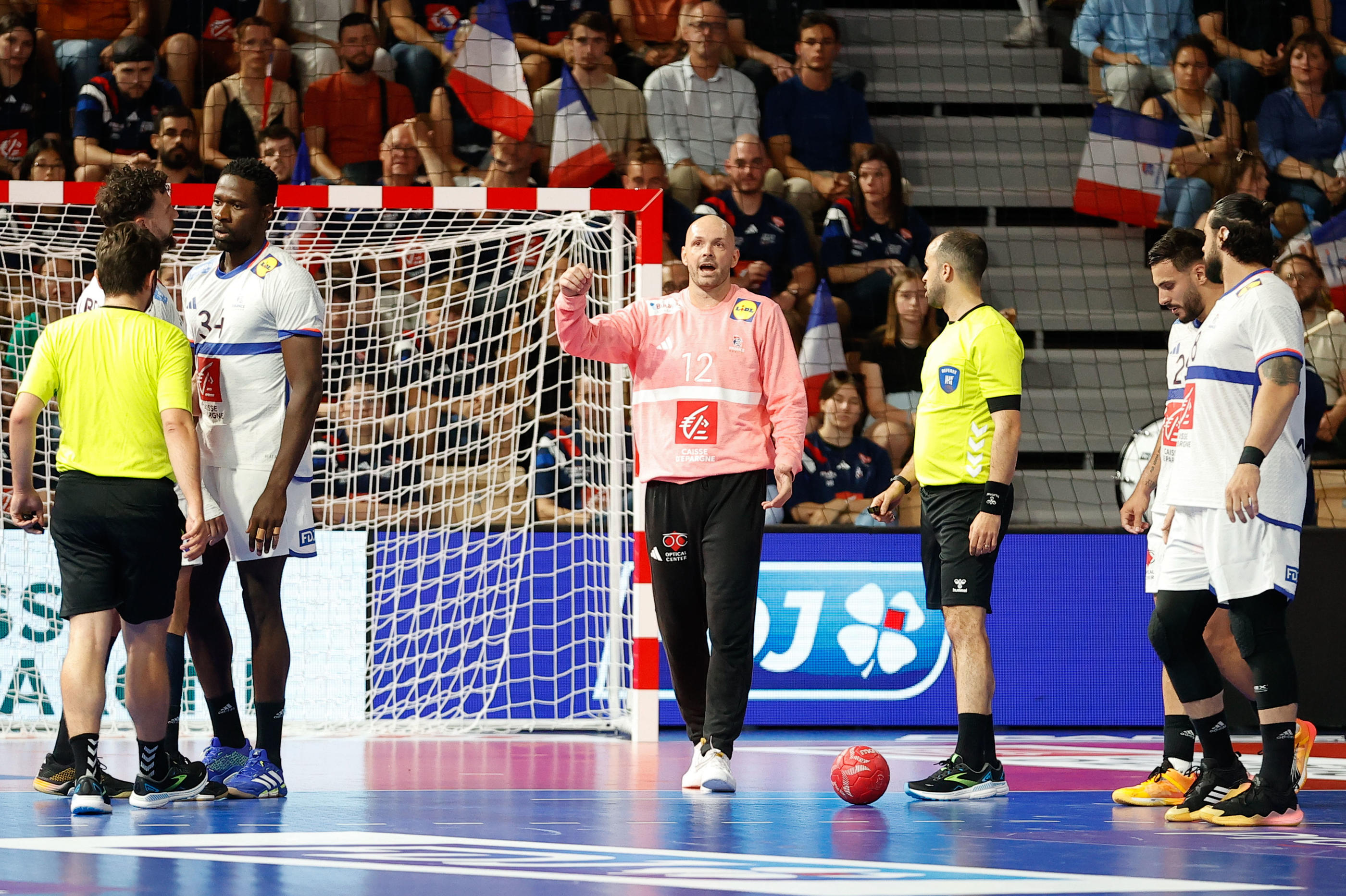 Les handballeurs français renouent avec la victoire face à la Croatie (31-26). Icon Sport / Loic Baratoux.