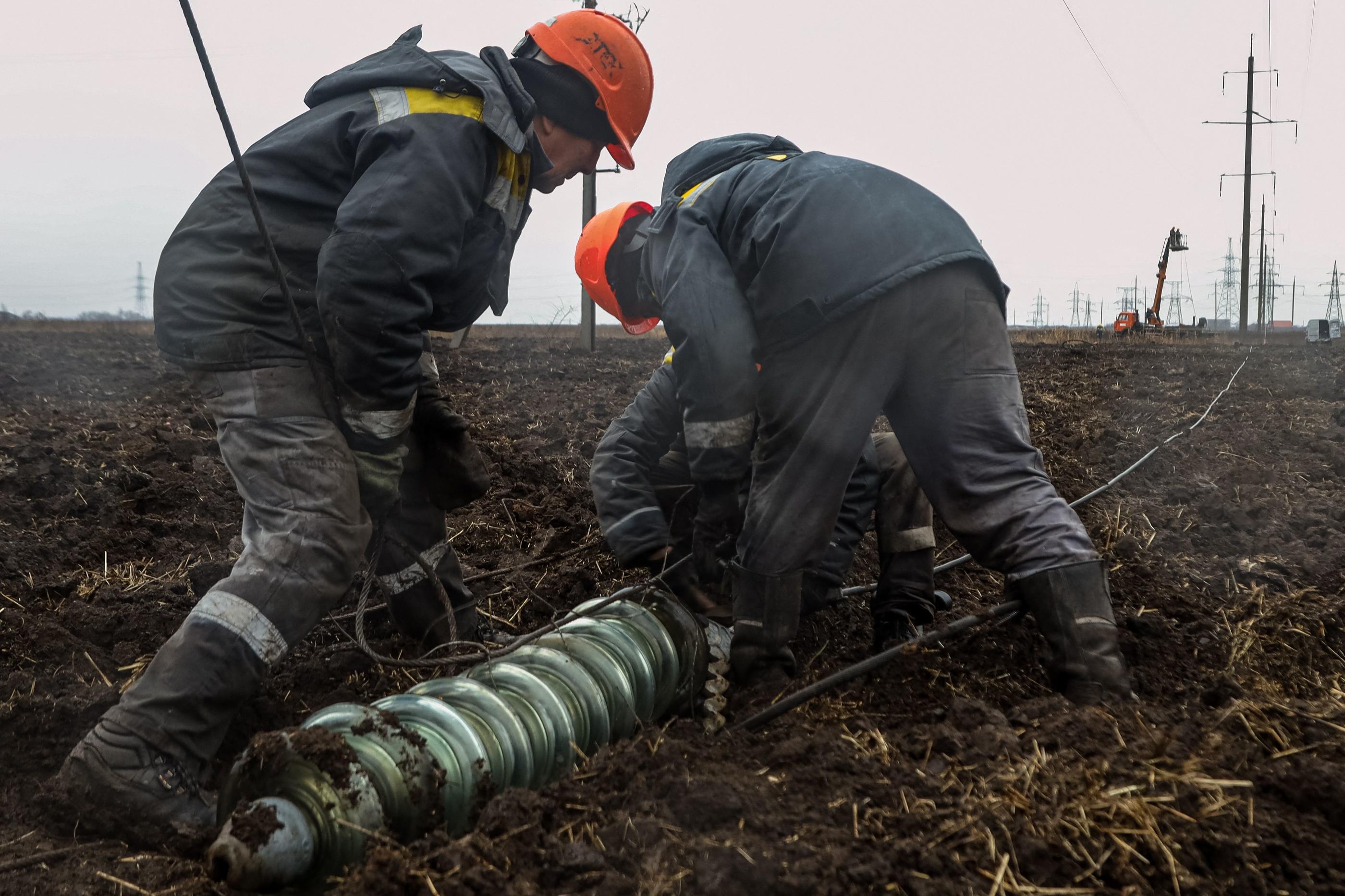 Les infrastructures électriques de l'Ukraine sont régulièrement détruites par l'armée russe. AFP/Oleksandr Gimanov