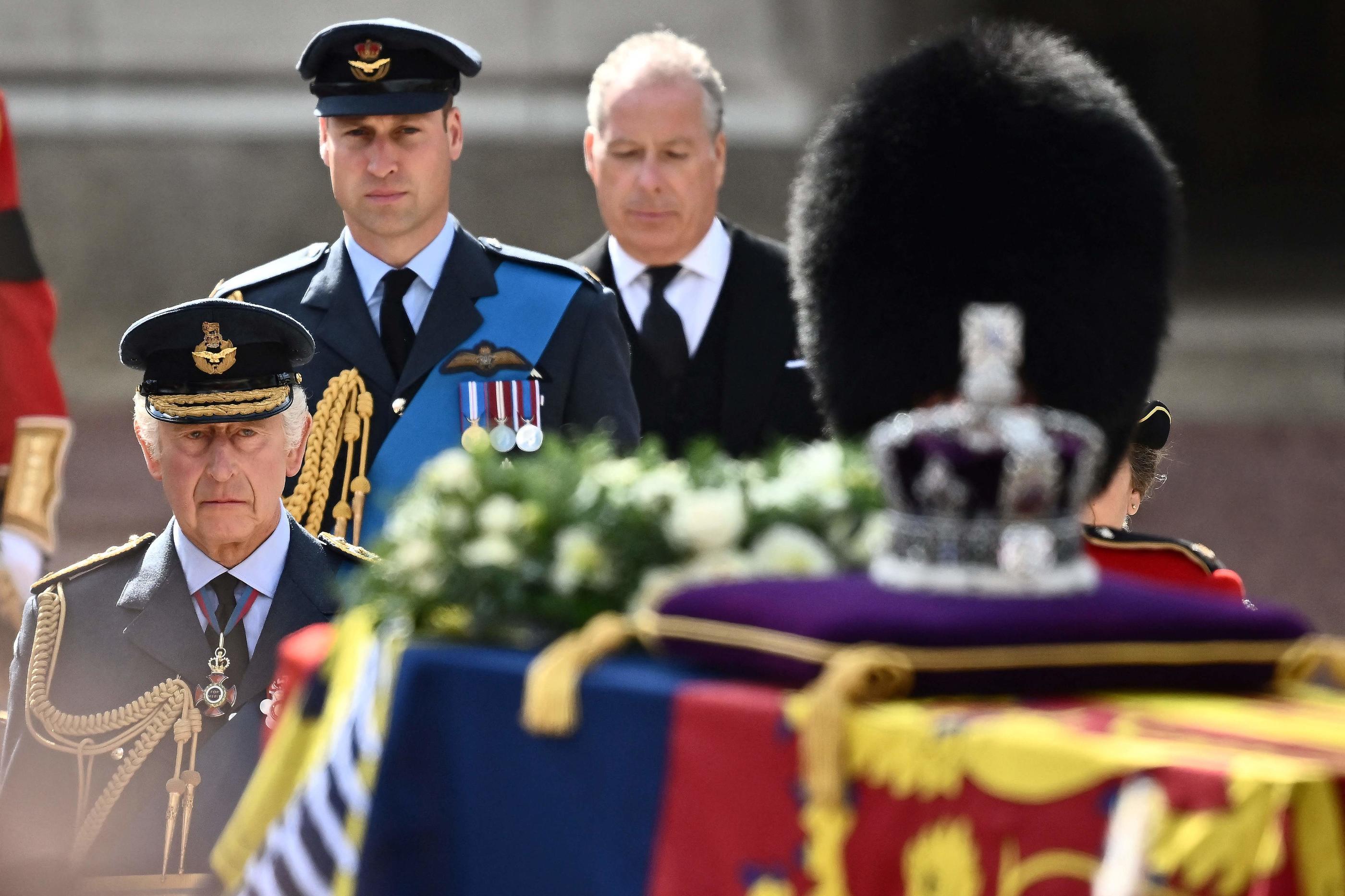 La procession royale a amené le cercueil d'Elizabeth II de Buckingham Palace à Westminster Hall. AFP/Marco BERTORELLO