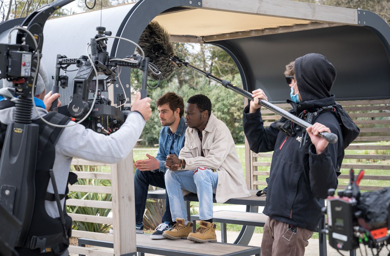 100e épisode d'«Ici tout commence» : dans les cuisines de la série à succès de TF1