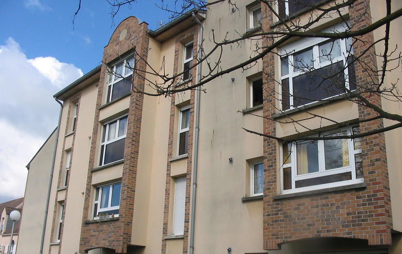 Pont-Sainte-Maxence : plusieurs chantiers de rénovation dans les HLM de la  ville - Le Parisien