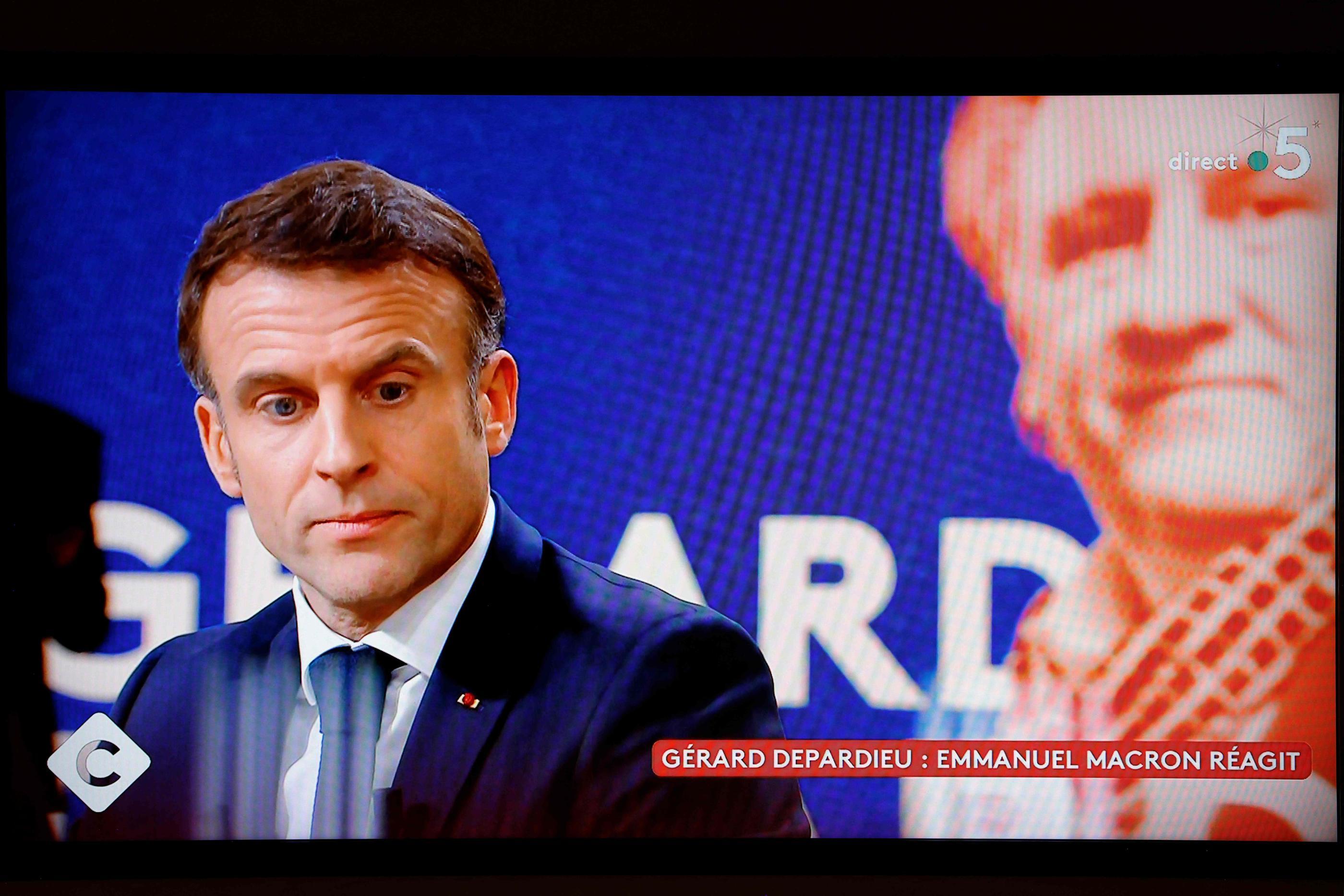 Pour des militantes de la cause féministe, les propos d'Emmanuel Macron sur Gérard Depardieu dans «C à vous» mercredi soir sont «une gifle pour toutes les victimes de violences sexuelles et sexistes». AFP/Ludovic Marin