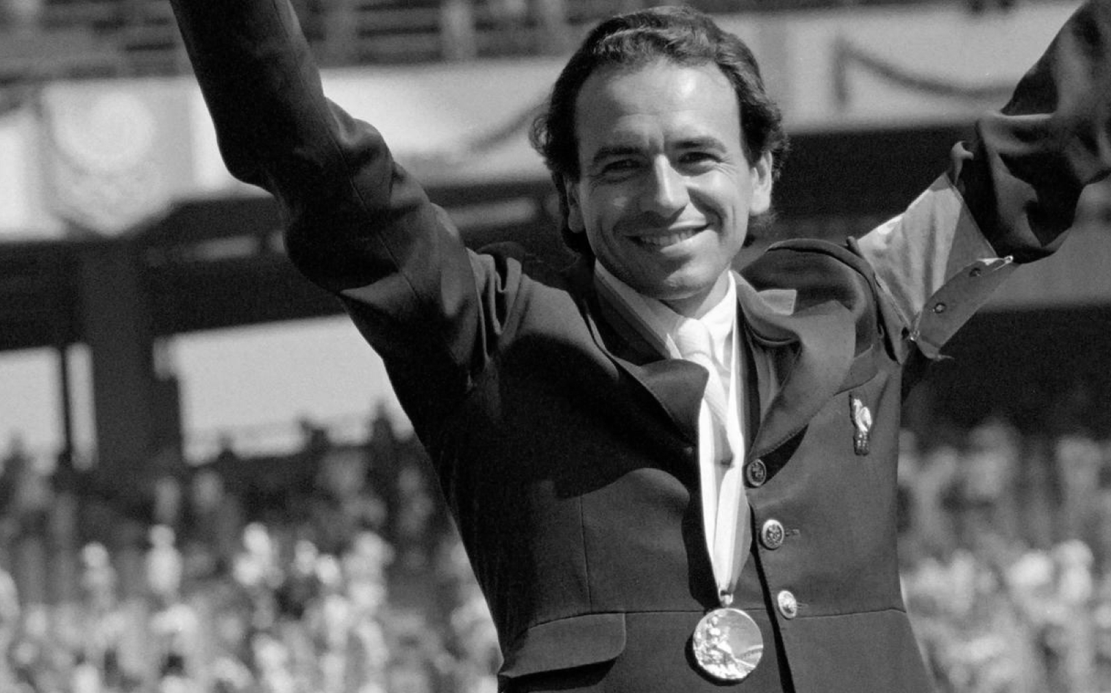 Le 2 octobre 1988 à Séoul, en Corée du Sud, Pierre Durand remporte la médaille d’or olympique de saut d’obstacles avec son cheval Jappeloup./ Chris Wilkins / AFP