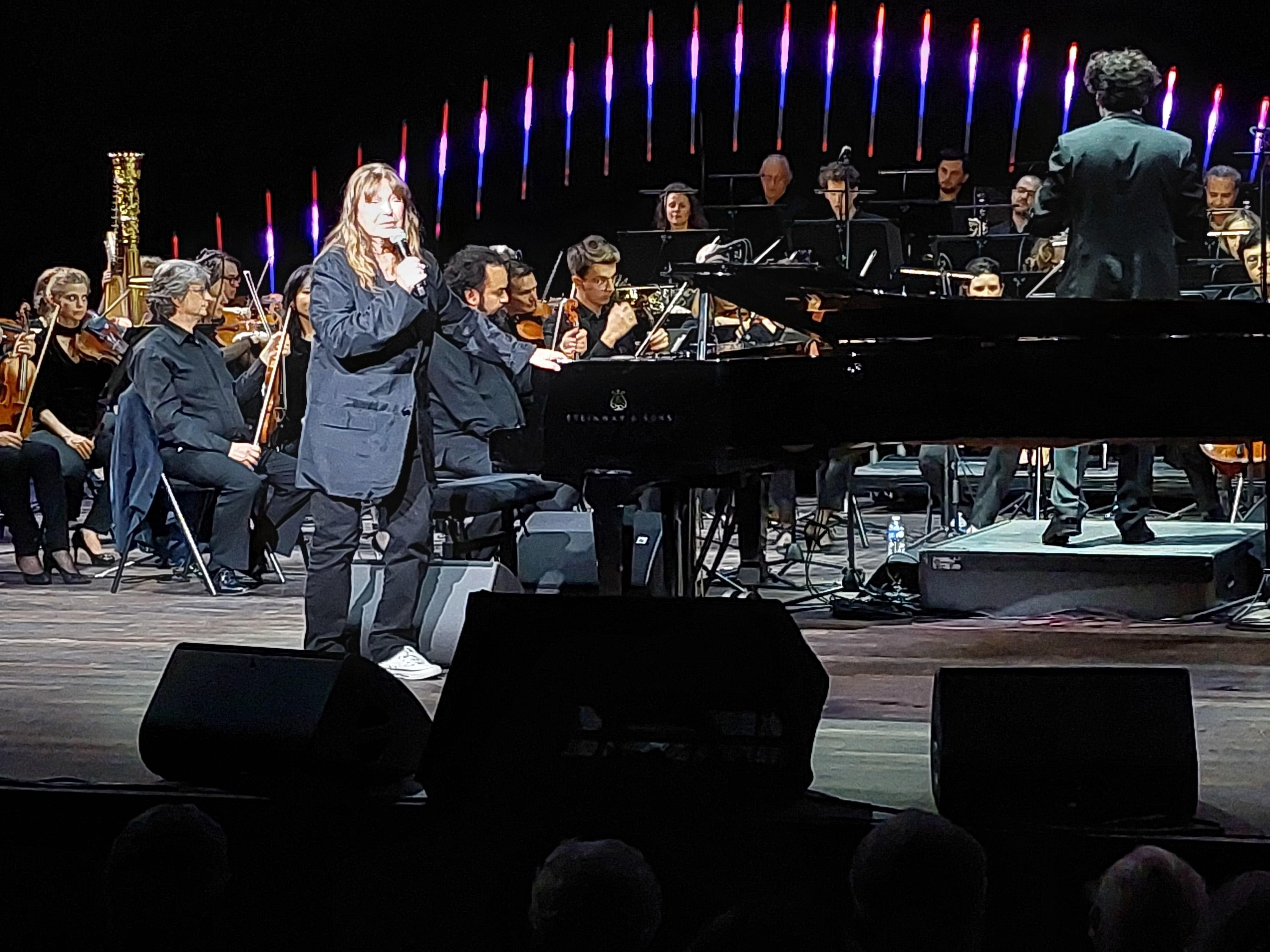 Montereau, le 3 juin. Les apparitions de Jane Birkin se font rares. La chanteuse a toutefois accepté d'inaugurer Le Majestic, nouvelle salle de spectacle du sud Seine-et-Marne. Julien Clerc, Sofiane Pamart et Michaël Gregorio étaient aussi sur scène pour l'occasion. LP/Faustine Léo