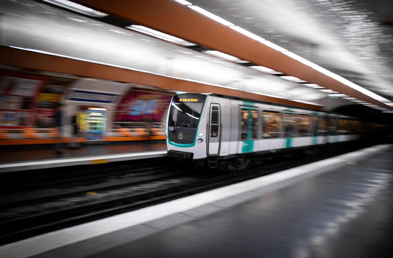 Paris : un pousseur fou interpellé dans le métro - Le Parisien