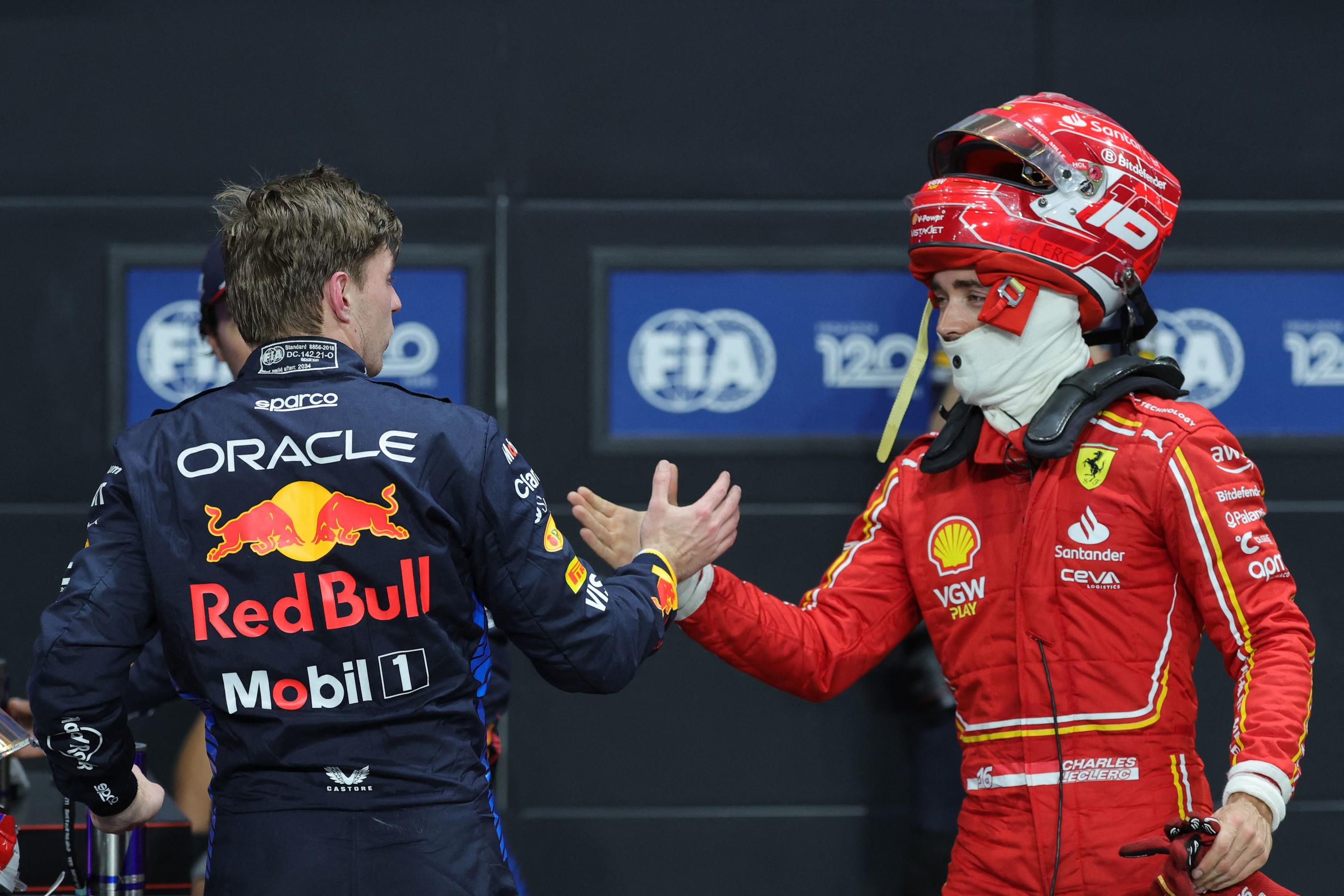 Comme au Bahrein, Max Verstappen (Red Bull) et Charles Leclerc (Ferrari) s'élanceront aux deux premières positions du GP d'Arabie saoudite. AFP/Giuseppe Cacace
