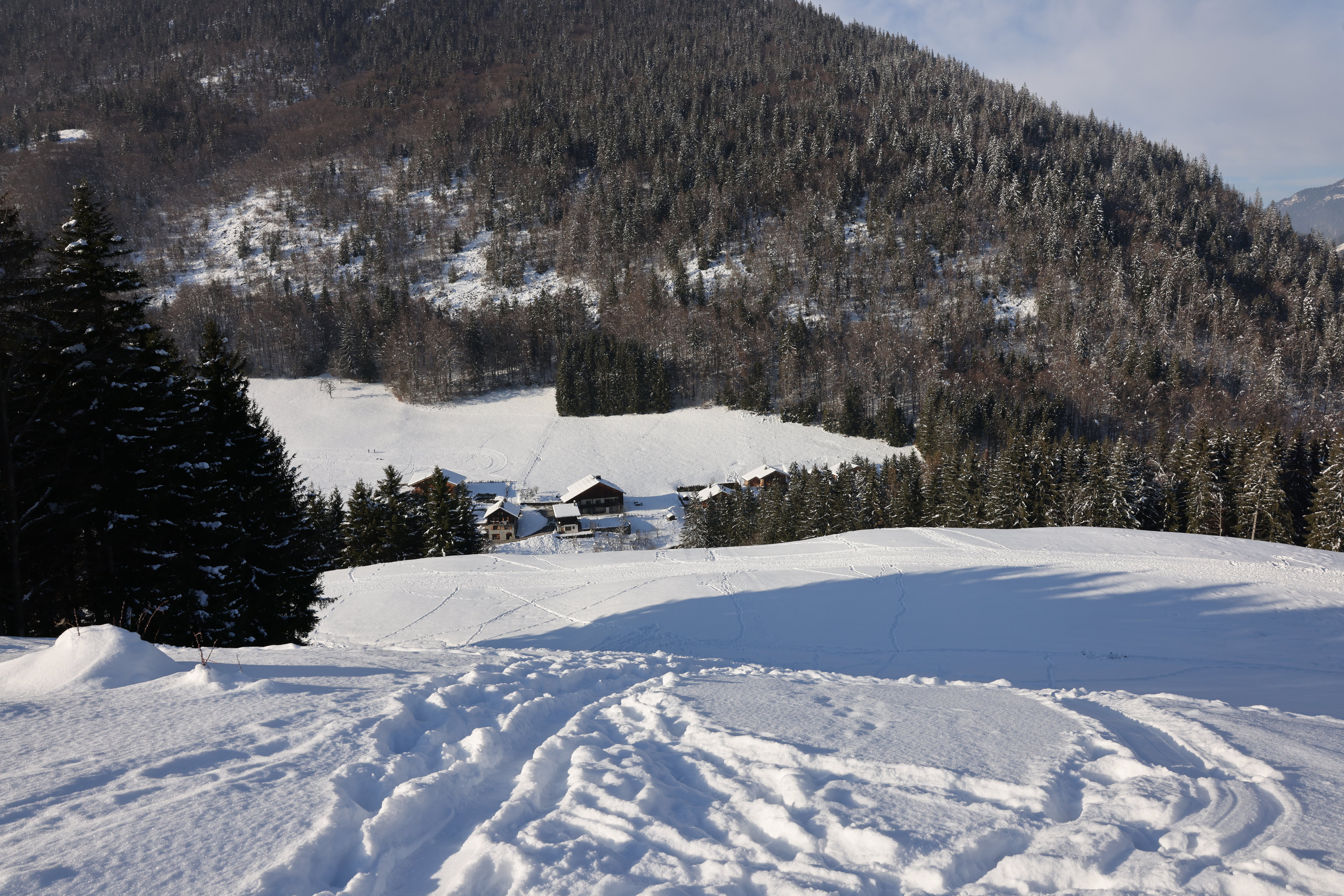 Par manque de neige, plusieurs stations de ski ont déjà dû démonter leur télésiège. C'est notamment le cas de Saint-Jean-de-Sixt (Haute-Savoie), ici en janvier 2023. LP/Arnaud Journois