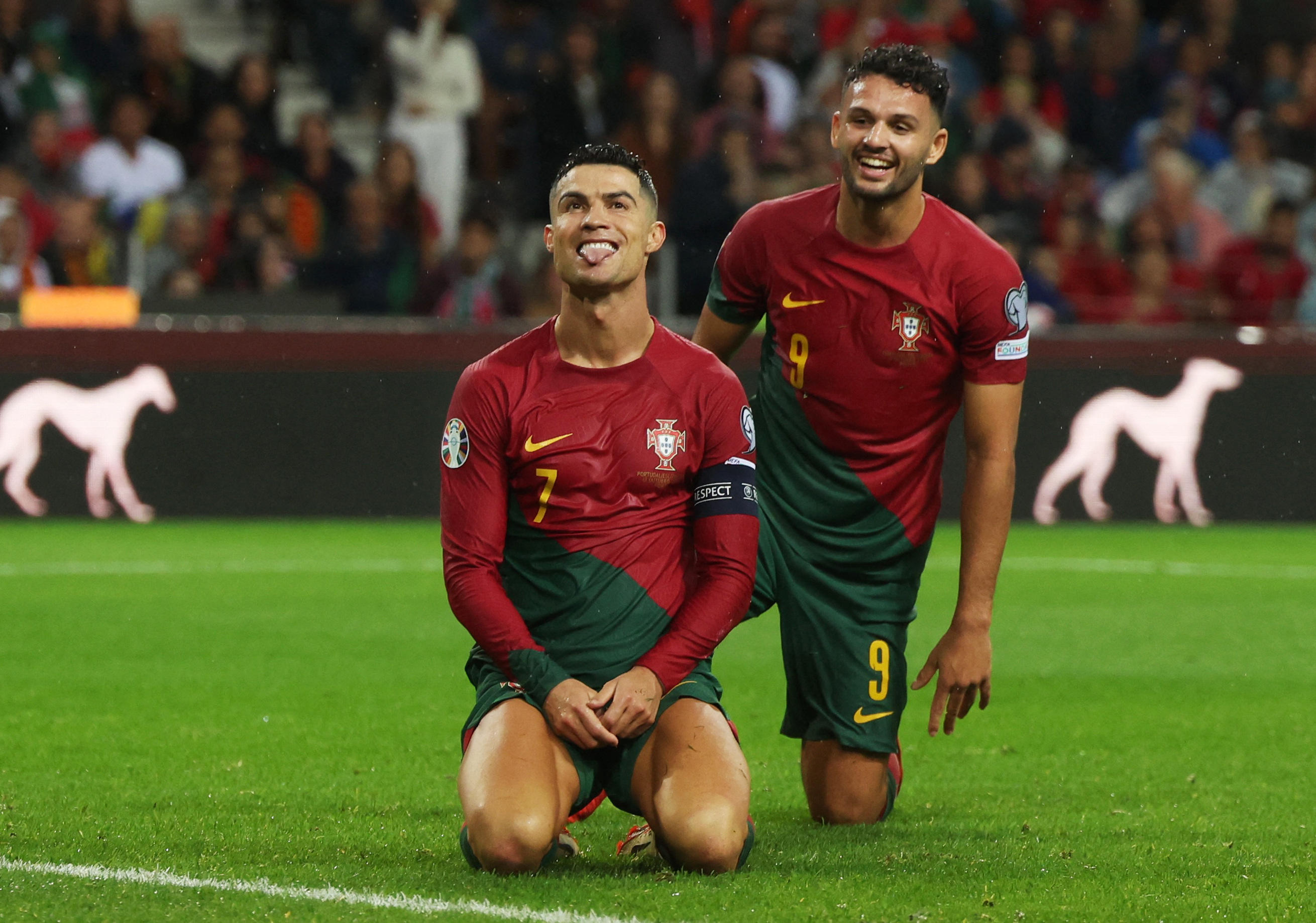 Cristiano Ronaldo a marqué son 125e buts vendredi soir avec la sélection portugaise contre la Slovaquie.  Photo REUTERS/Pedro Nunes
