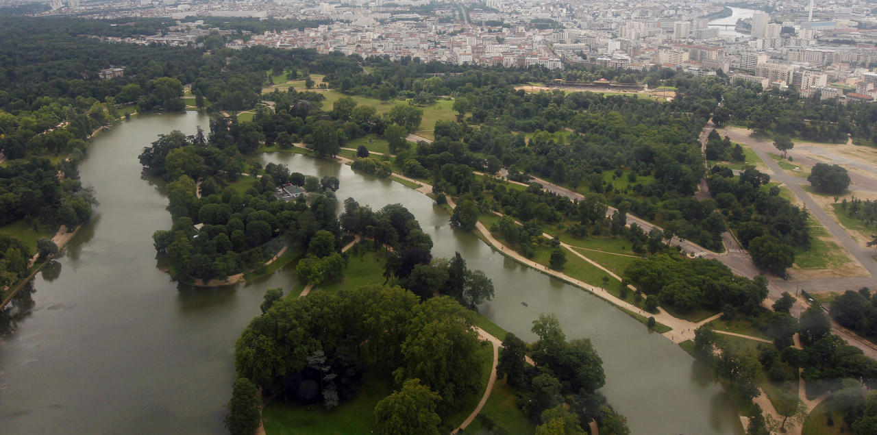 La pelouse de Reuilly, à l'est de Paris, accueillera un camp militaire provisoir ede 5000 hommes pendant la période olympique l'été prochain.  LP/Frédéric Dugit