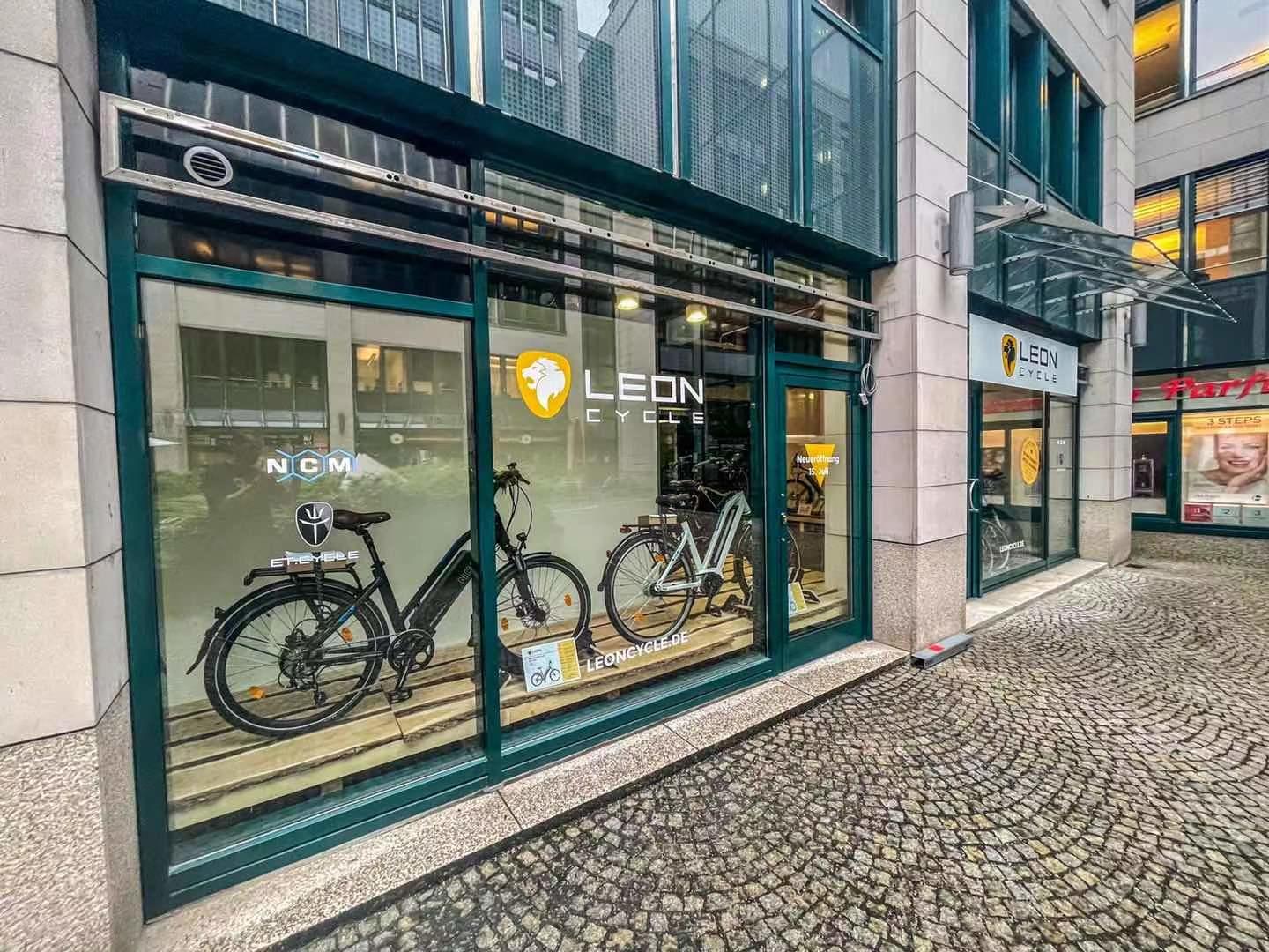 Les boutiques de la marque Leon Cycle, implantées en Allemagne, aux États-Unis et en Australie, vendent des bicyclettes haut de gamme, à environ 2 000 euros. DR