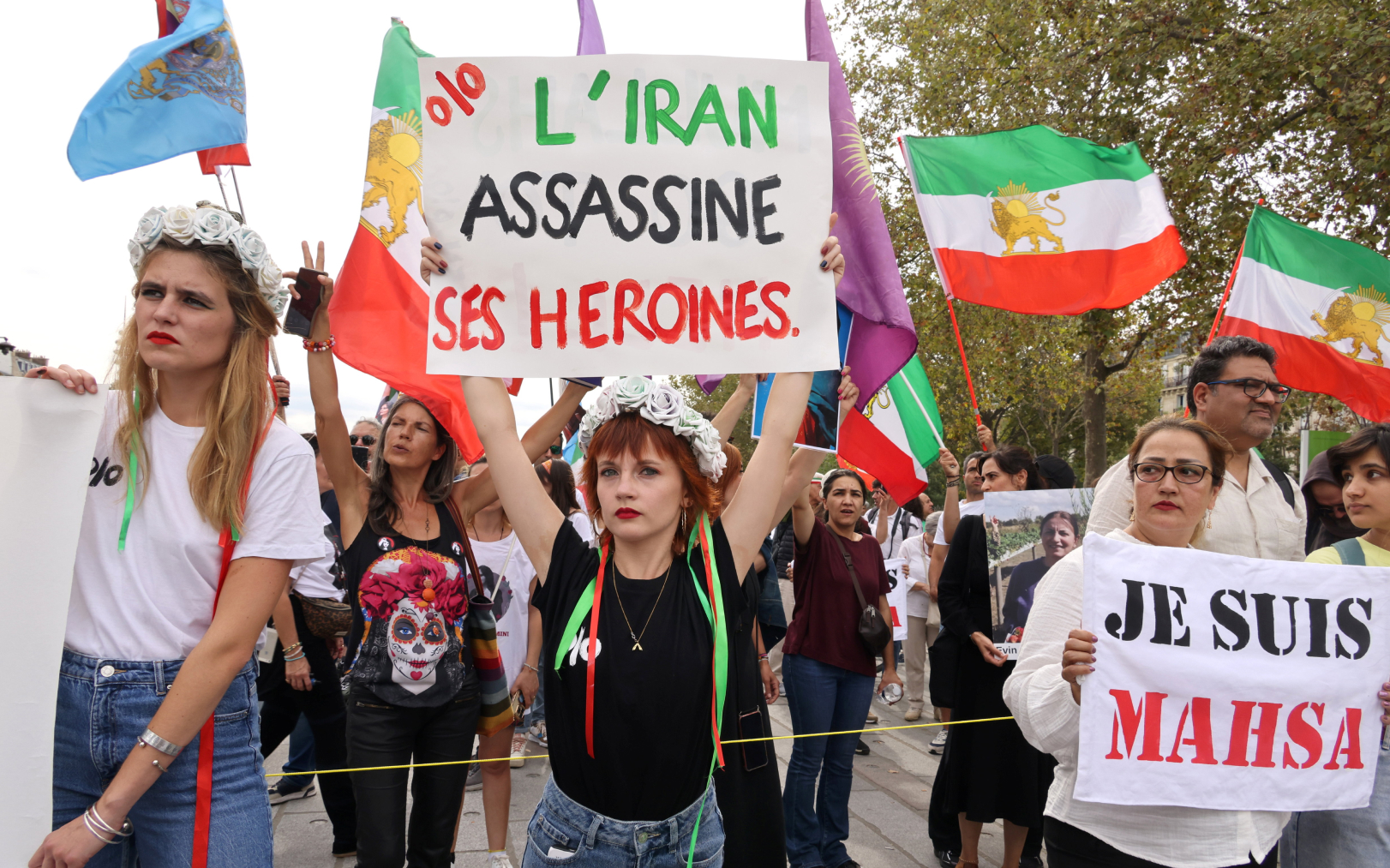 La mort de Mahsa Amini a indigné la population iranienne qui a multiplié les manifestations fin 2022, ici une grande marche organisée à Paris un an après son décès pour lui rendre hommage. LP/Delphine Goldsztejn