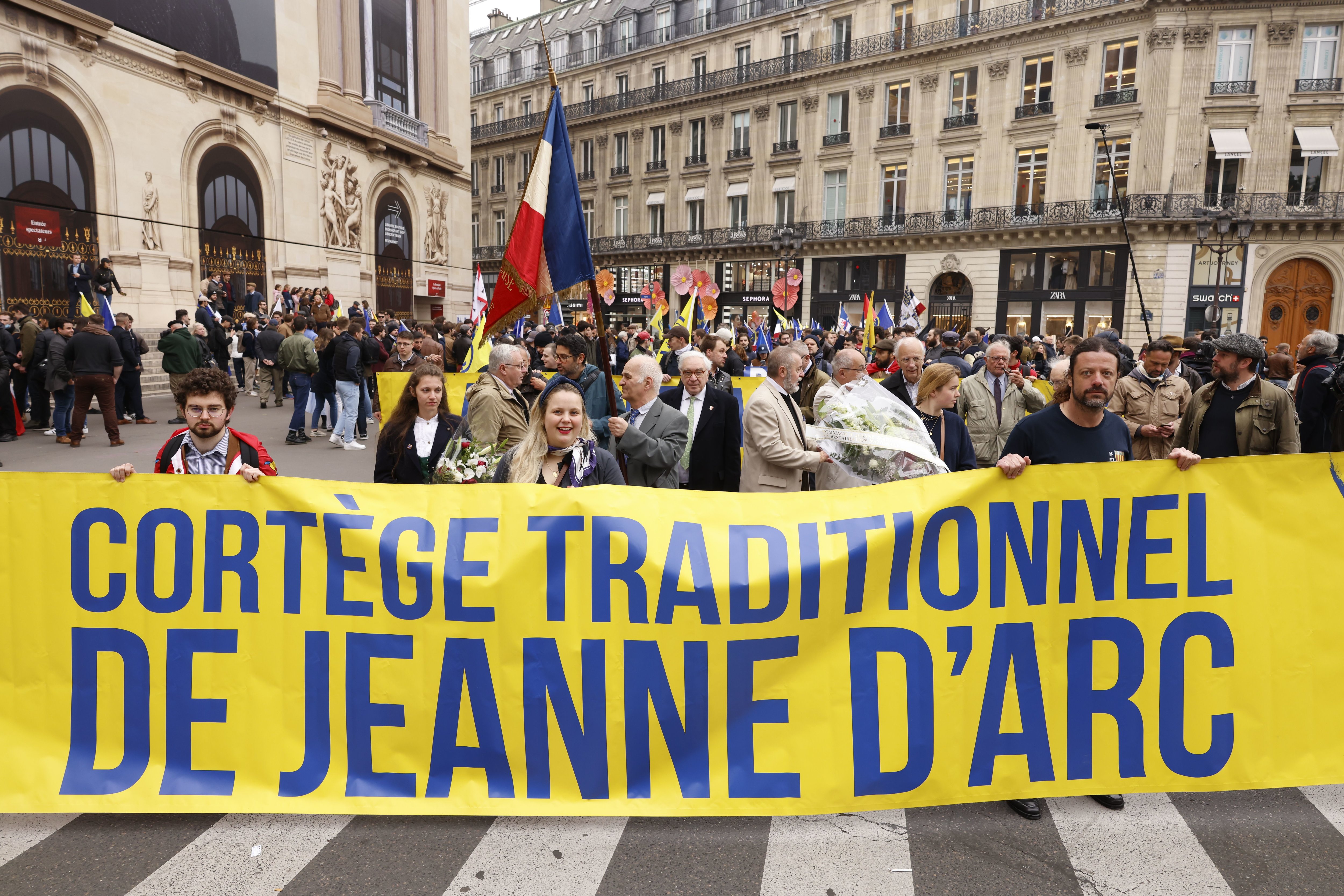 A la manifestation de l'Action Française pour célébrer Jeanne d'arc, ce dimanche 14 mai à Paris. LP/Olivier Corsan