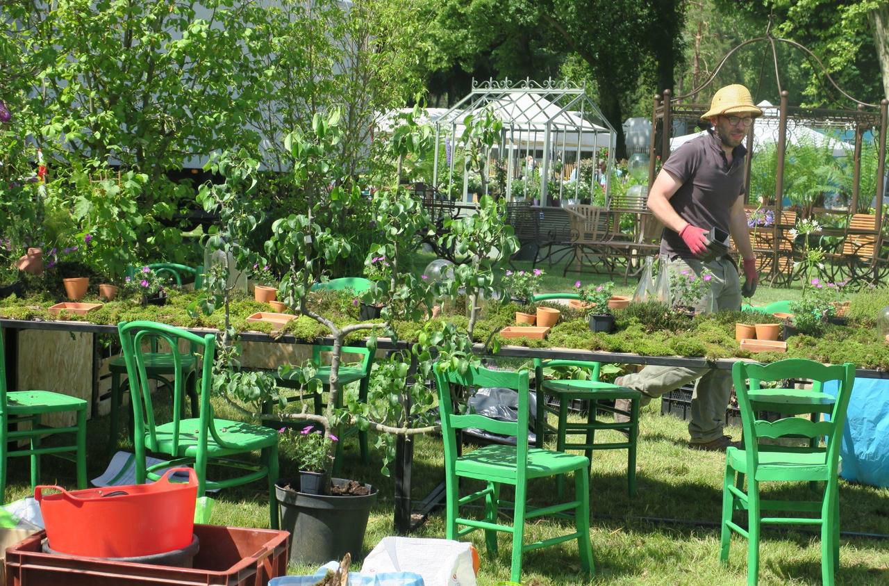 <b></b> Chantilly, ce jeudi. Les professionnels qui ont commencé à installer leurs étals ont été rigoureusement sélectionnés par un jury de spécialistes. 