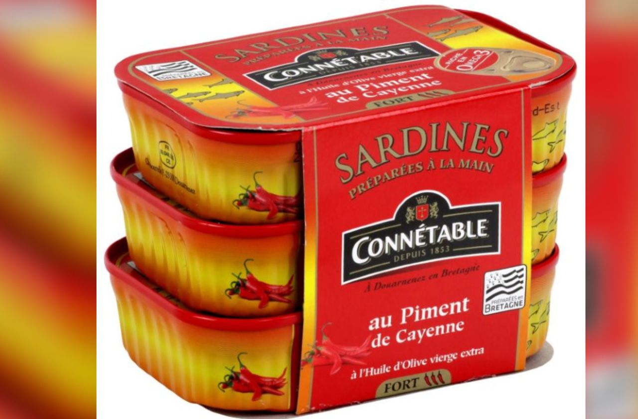 Carrefour et Auchan rappellent des boîtes de sardines soupçonnées de  contenir du verre - Le Parisien
