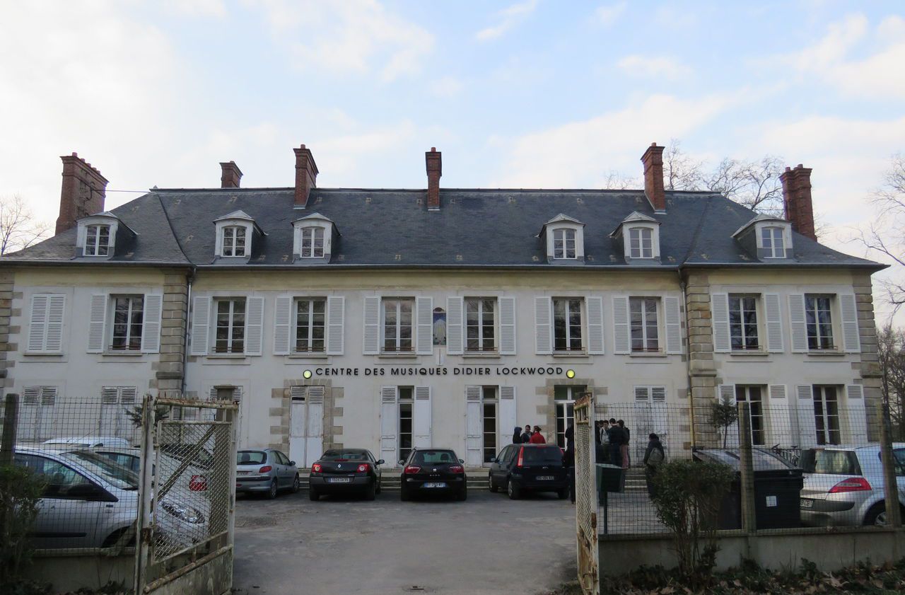 <b></b> Dammarie-les-Lys, 2016. C’est dans les jardins clos du CMDL que sont prévues les retransmissions en direct des deux matchs dont France-Pérou jeudi.