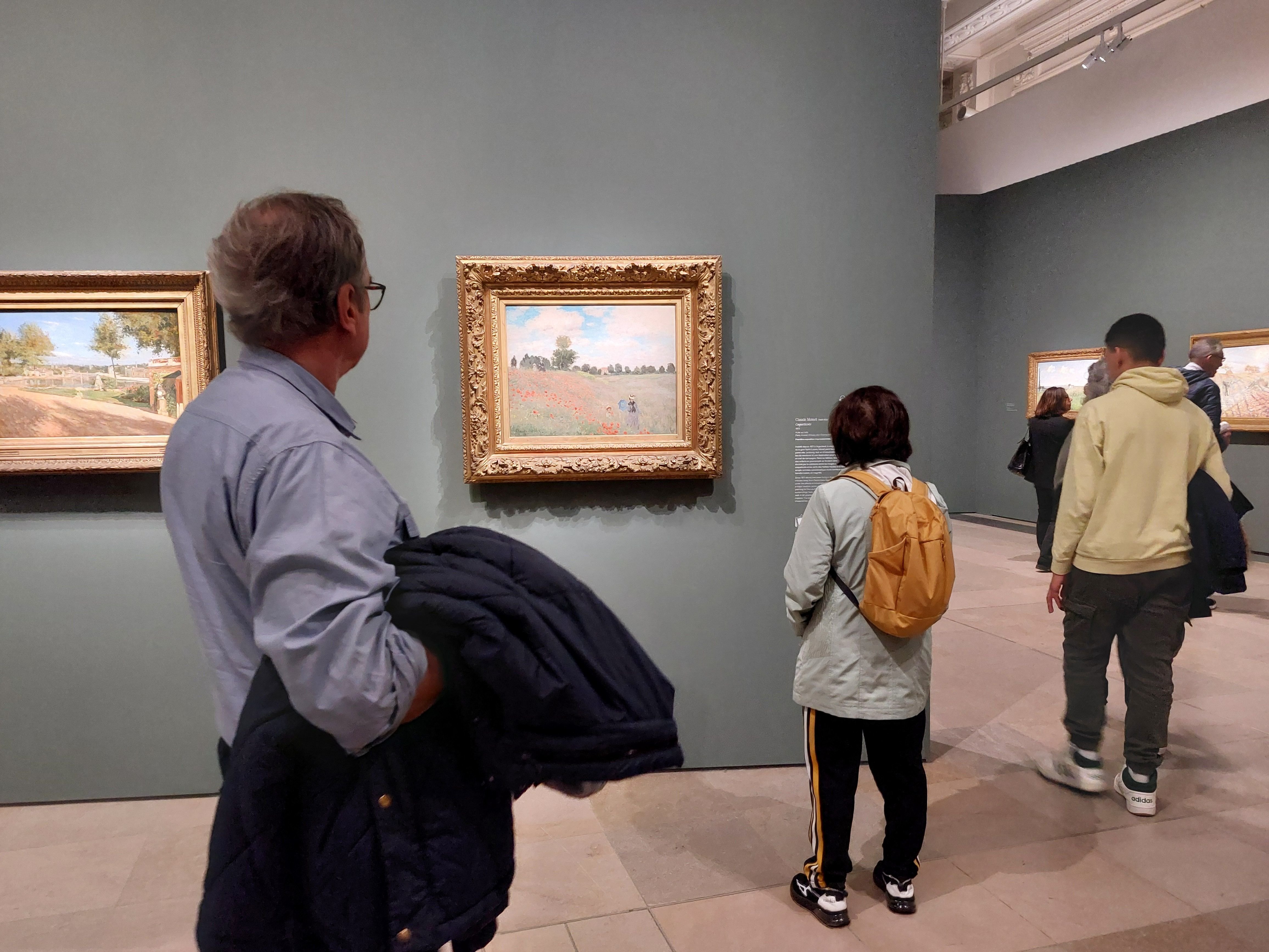 Paris VIIe, lundi 15 avril 2024. Le musée d’Orsay, véritable temple de l'impressionnisme, était totalement privatisé pour les habitants d'Argenteuil. LP/Thibault Chaffotte