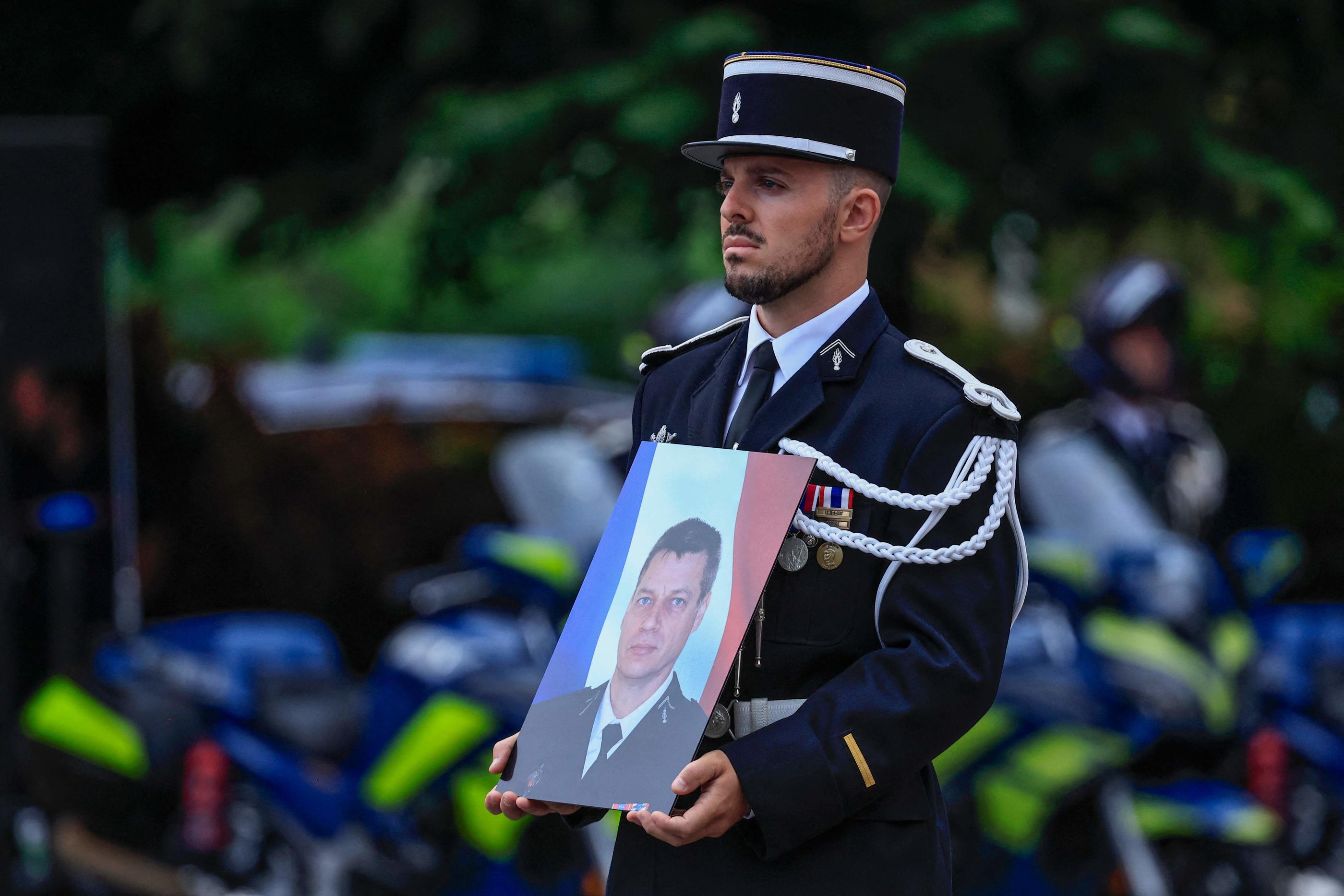 L’homme de 39 ans qui a fauché l’adjudant Comyn en tentant d’éviter un contrôle routier à Mougins avait déjà 10 condamnations à son casier judiciaire et avait été interpellé deux fois pour conduite en état d’ivresse et/ou sous stupéfiants. AFP/VALERY HACHE