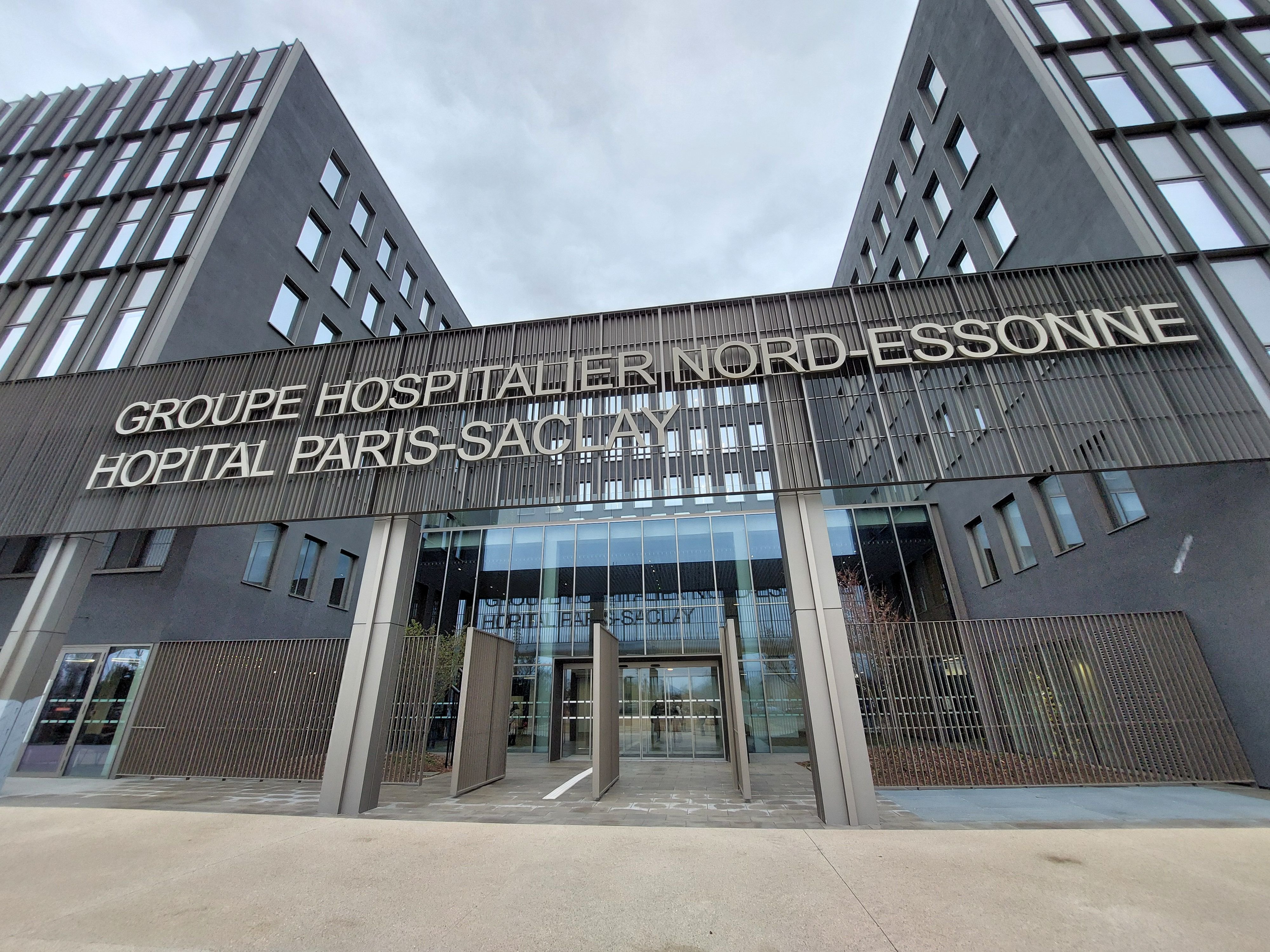 Orsay, le 29 mars 2024. Le groupe hospitalier du nord-Essonne est devenu officiellement propriétaire du futur hôpital de Paris-Saclay après 3 ans de chantier. LP/Cécile Chevallier