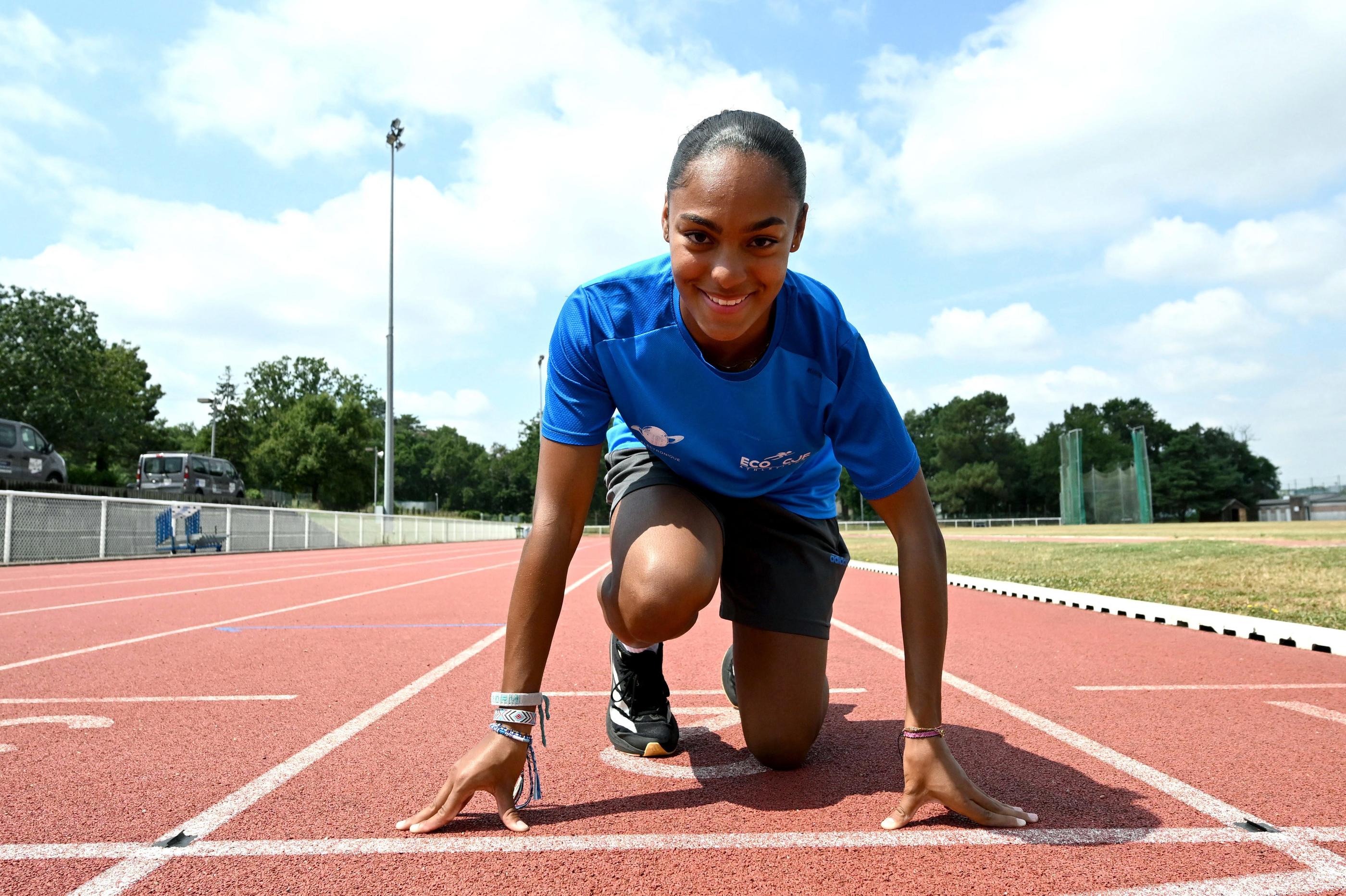 La sprinteuse Marie N'Goussou spécialiste du 100m, 200m et de la longueur, qualifiée pour les Jeux paralympiques, ici à l'entrainement à Orléans (Loiret). PhotoPQR/LaRépublique du Centre/Christelle Gaujard