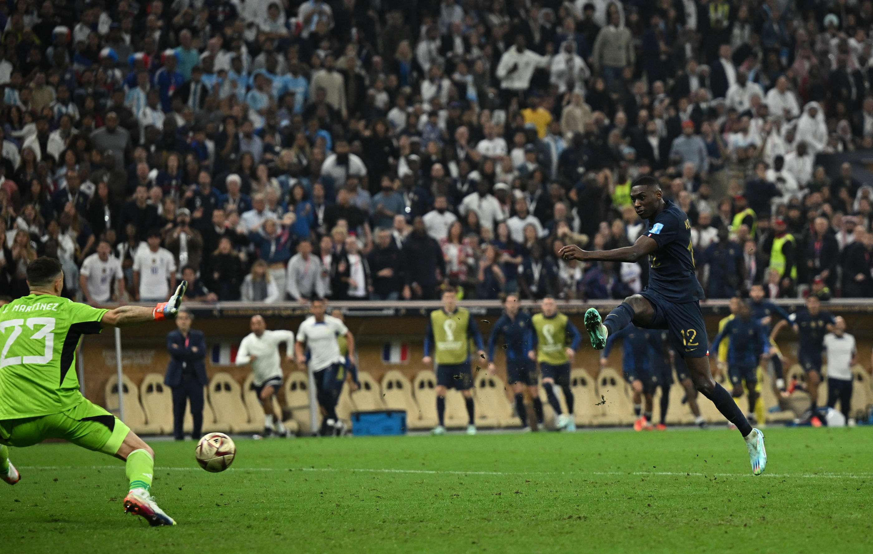 EN DIRECT - Ballon d'or: quatre Français dans la liste des 30, dont Mbappé  et Kolo Muani