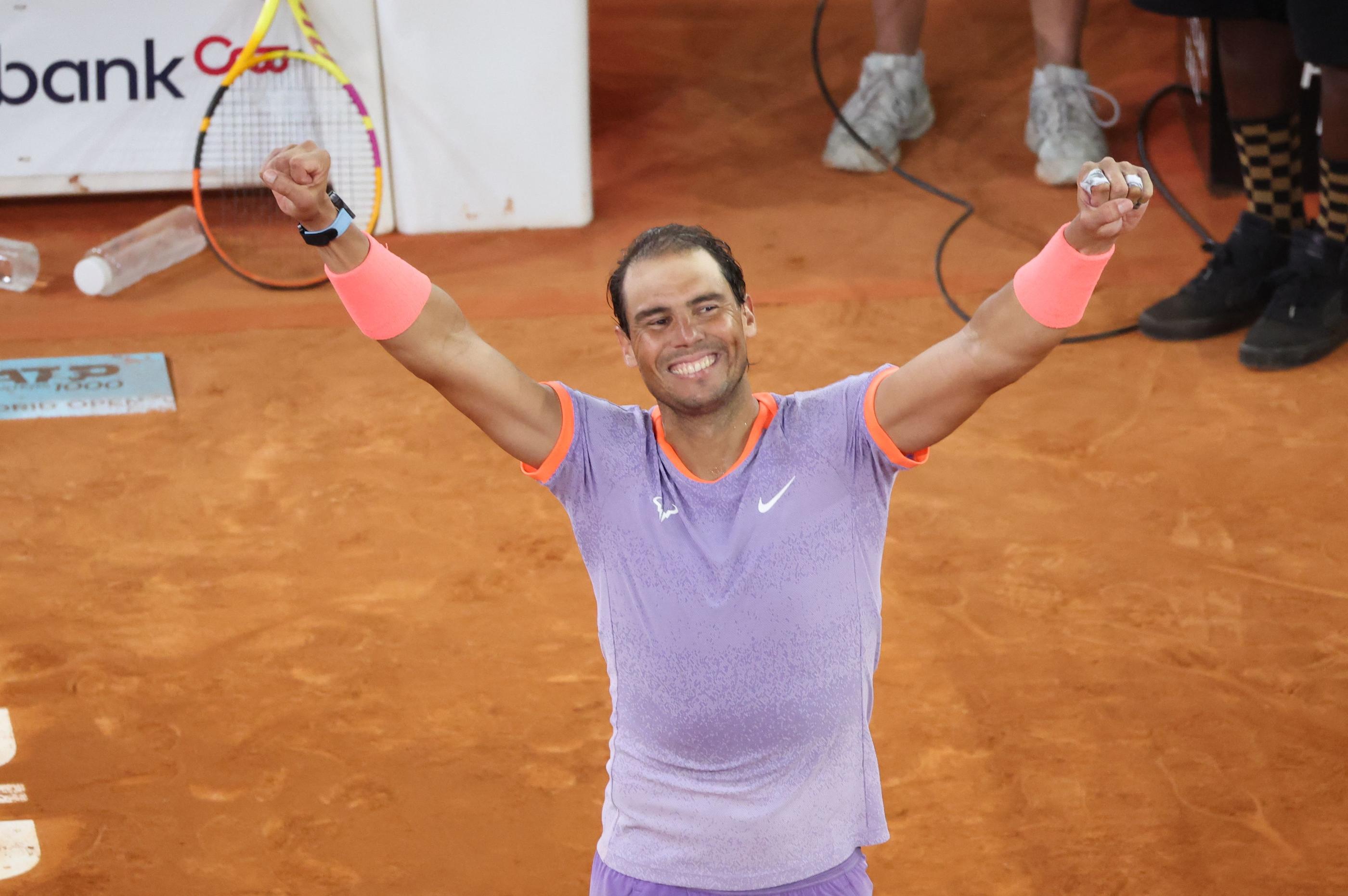La joie de Rafael Nadal, tombeur d'Alex De Minaur ce samedi à Madrid. (Photo by Thomas COEX / AFP)