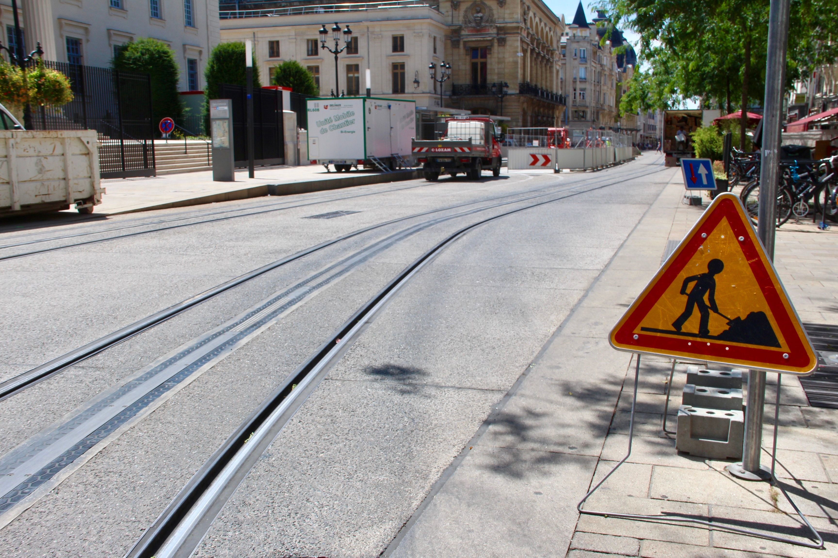 L’exploitant du réseau de transports urbains de Reims réalise d’importants travaux sur le tracé dans tout le centre-ville./LP/Simon Ksiazenicki