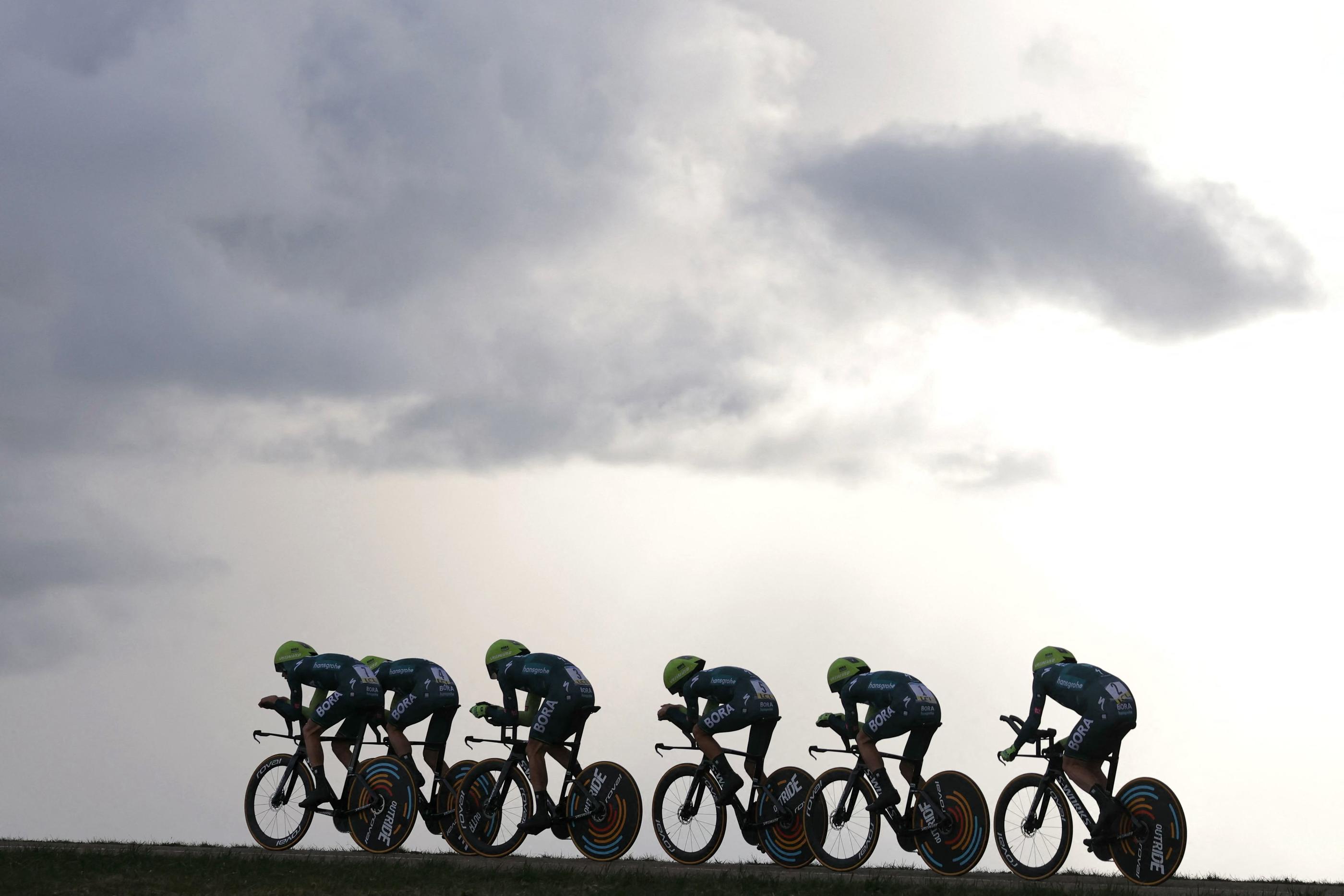 L'équipe BORA - Hansgrohe lors du contre-la-montre par équipe de la 3e étape du Paris-Nice. AFP/Thomas Samson