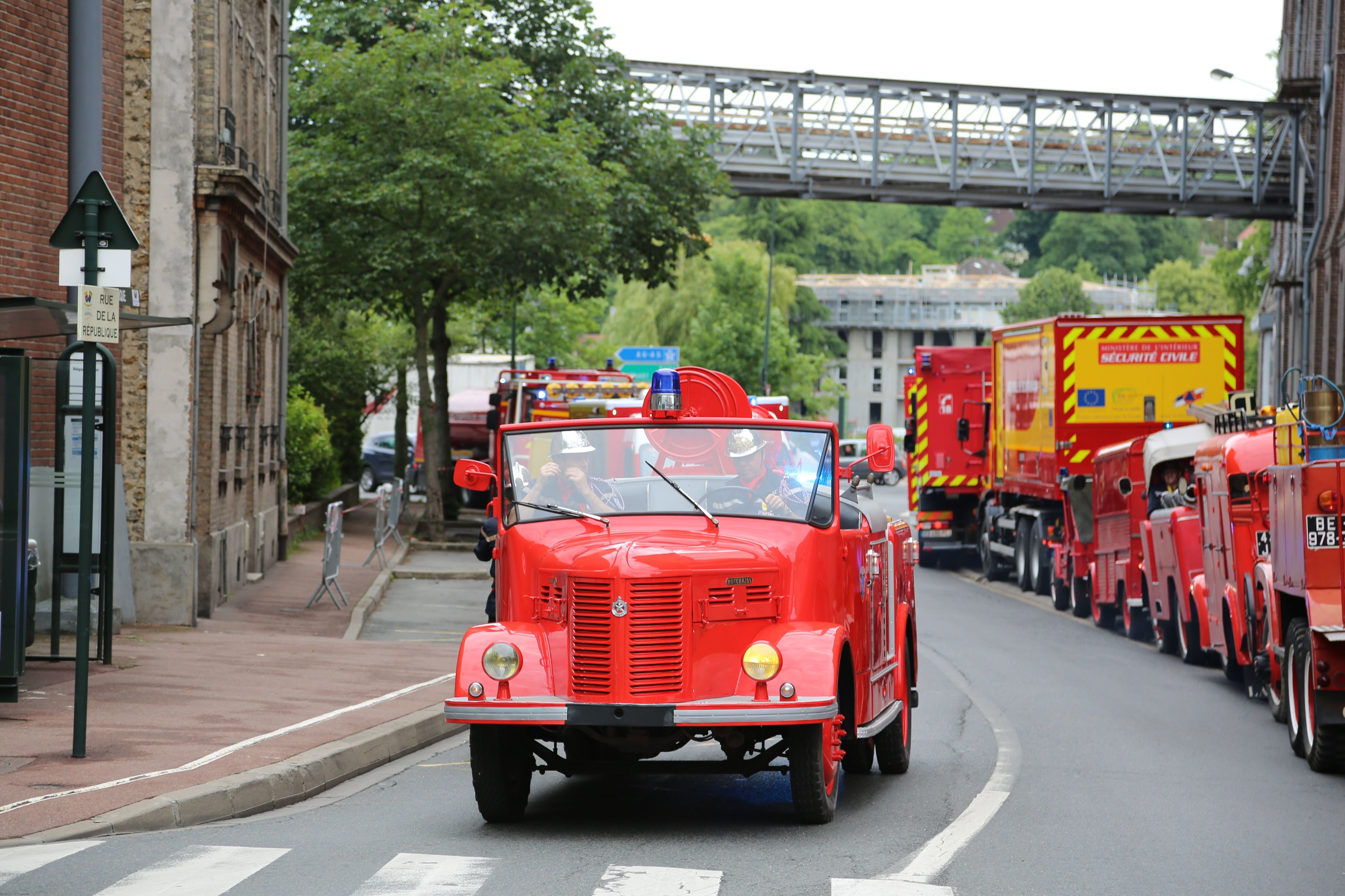 Le «mythique» camion des pompiers de l'Essonne est parti en fumée : «Une  part de l'histoire disparaît» - Le Parisien