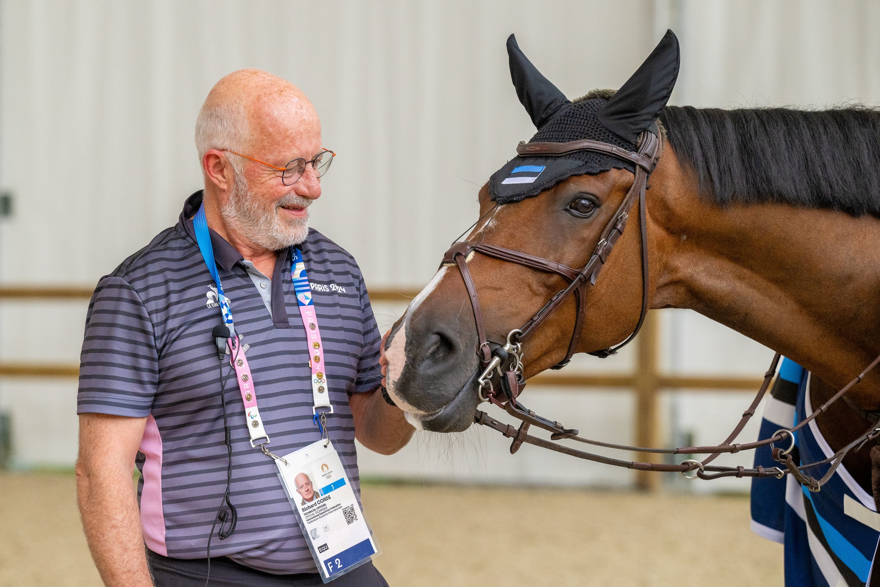 Richard Corde est le coordinateur du bien-être du cheval au sein du parc du château de Versailles, transformé en site olympique pour les Jeux olympiques de Paris 2024. FEI/Benjamin Clark