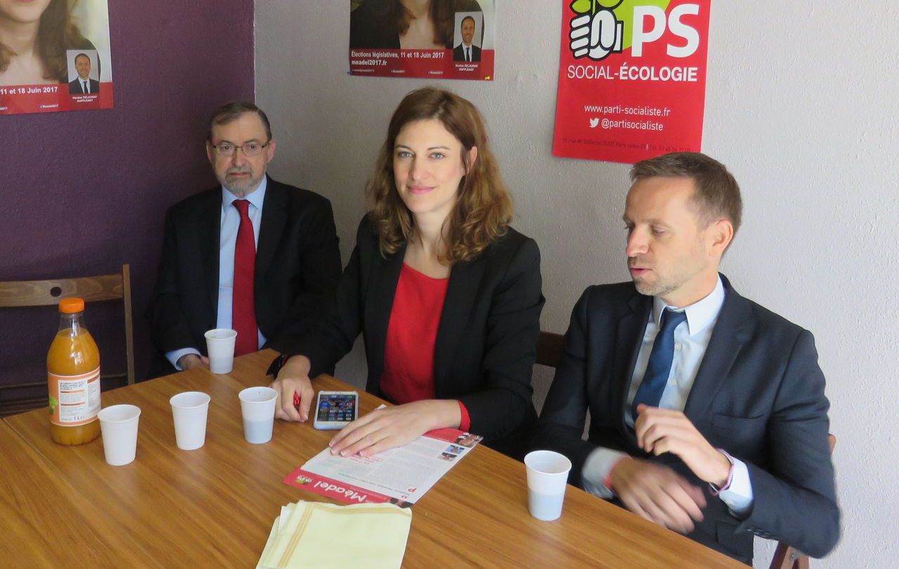 <b></b> Noisiel, le 2 mai. Juliette Méadel, au local du Parti socialiste, lors de sa première conférence de presse en tant que candidate PS aux législatives.  