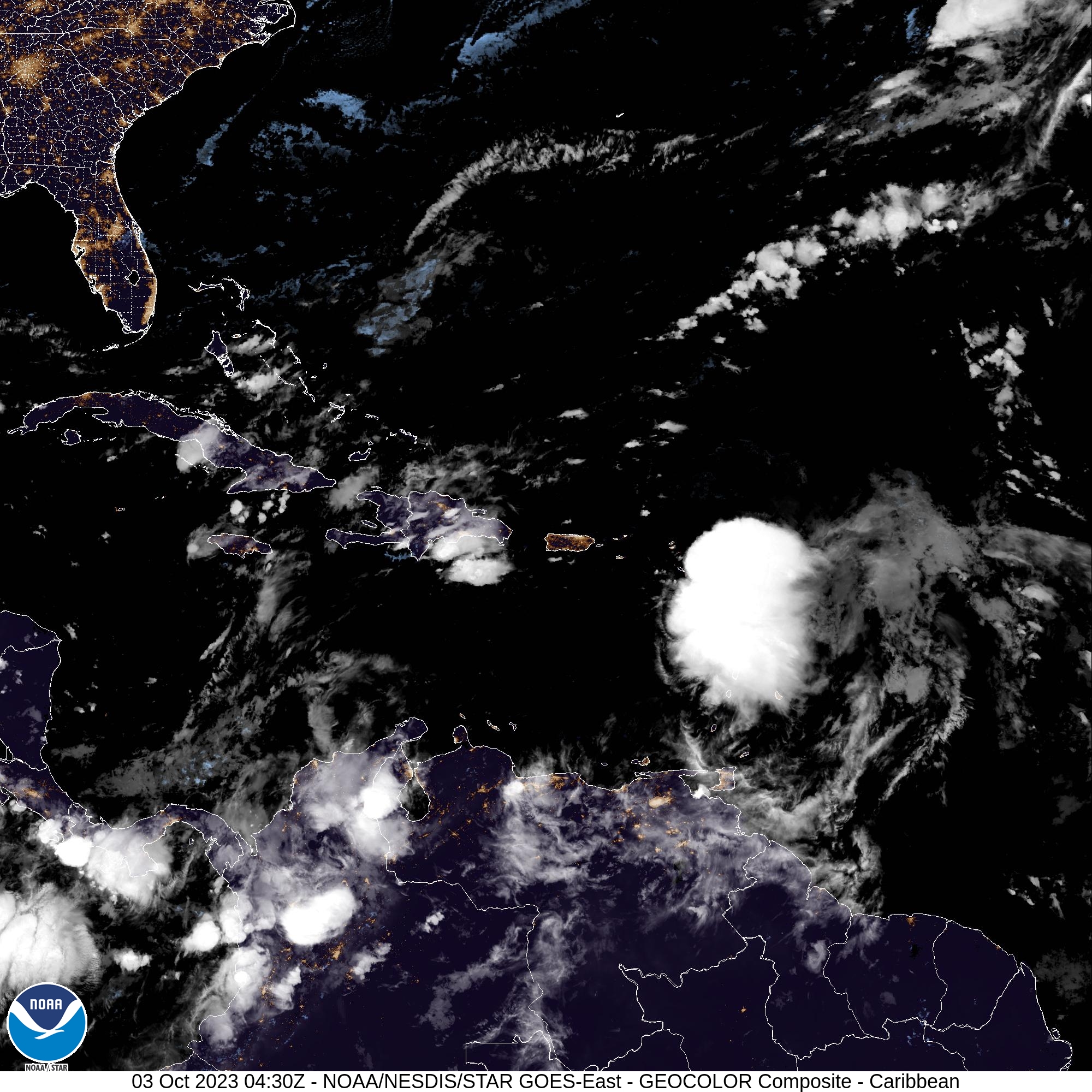 Les Antilles et îles caribéennes sont chahutées par la tempête Philippe, qui pourrait se transformer en ouragan une fois dans l'océan Atlantique. Image satellite/NHC
