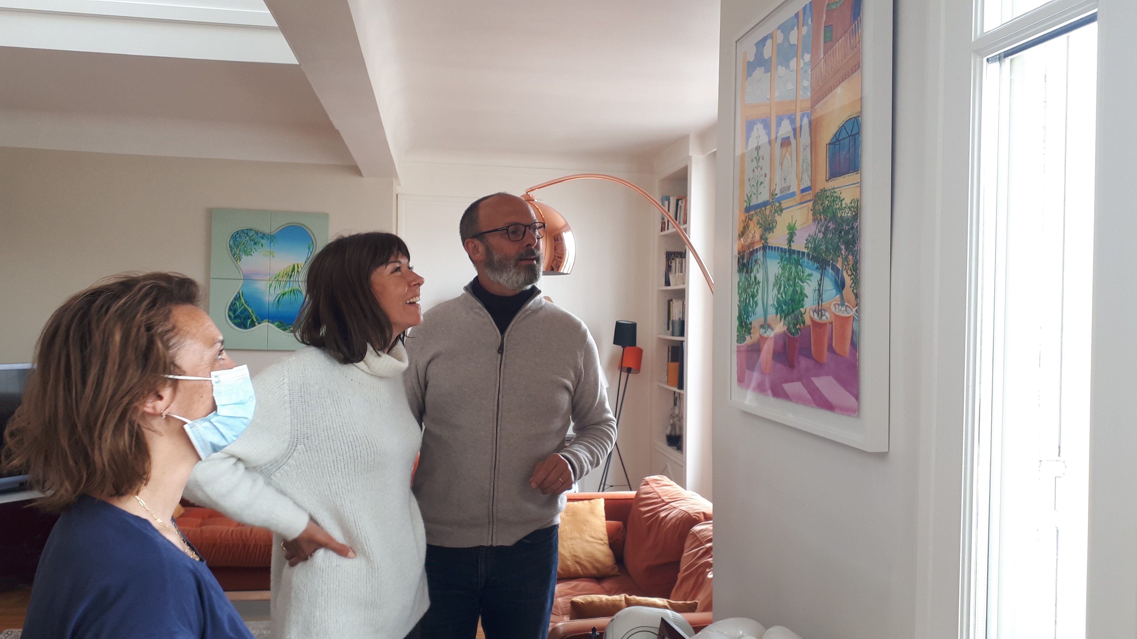 «La regarder est un voyage !» : quand les artistes vous prêtent leurs œuvres à Paris